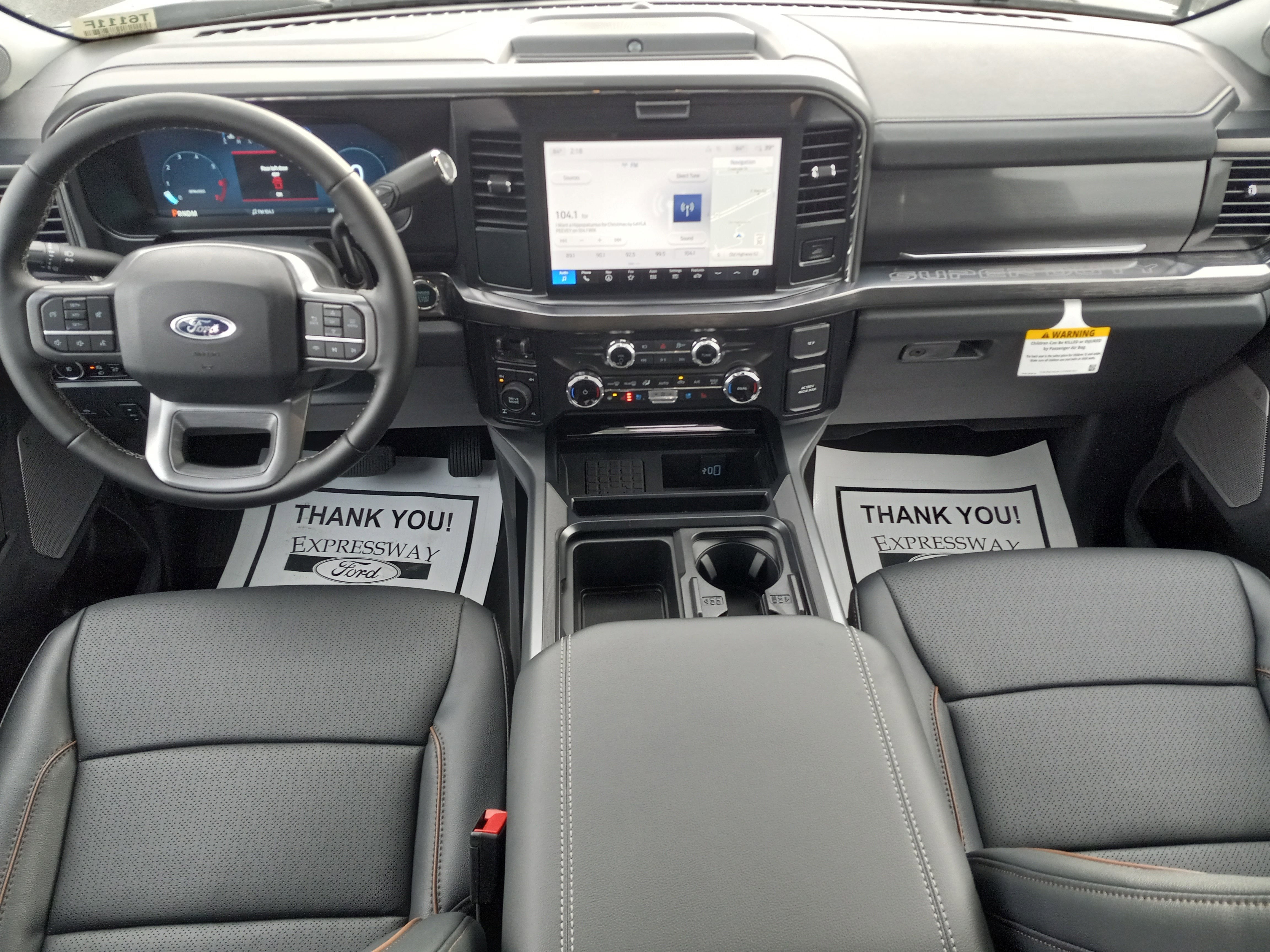 2026 Ford Super Duty F-350 SRW LARIAT 4WD Crew Cab 8' Box