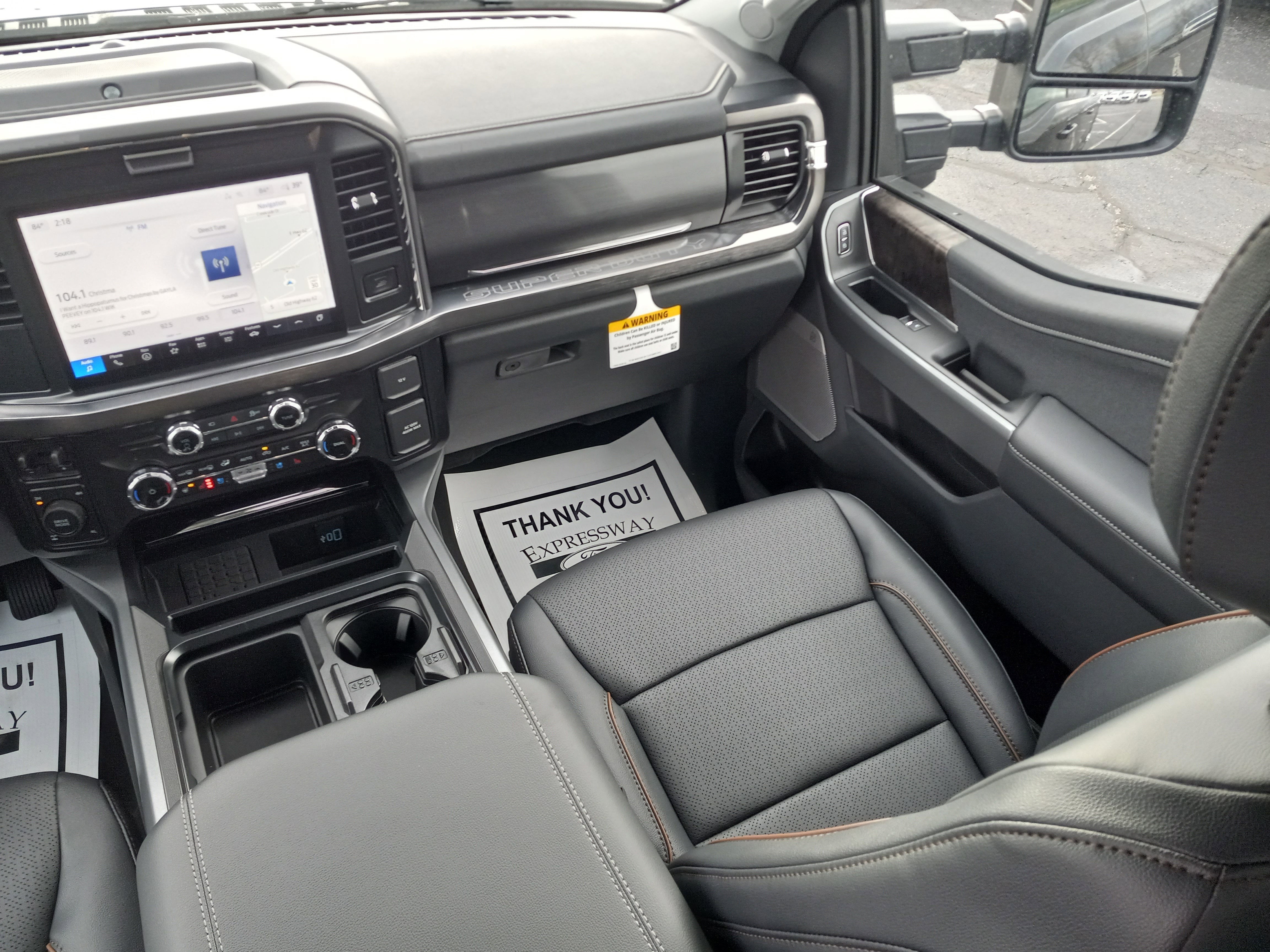 2026 Ford Super Duty F-350 SRW LARIAT 4WD Crew Cab 8' Box