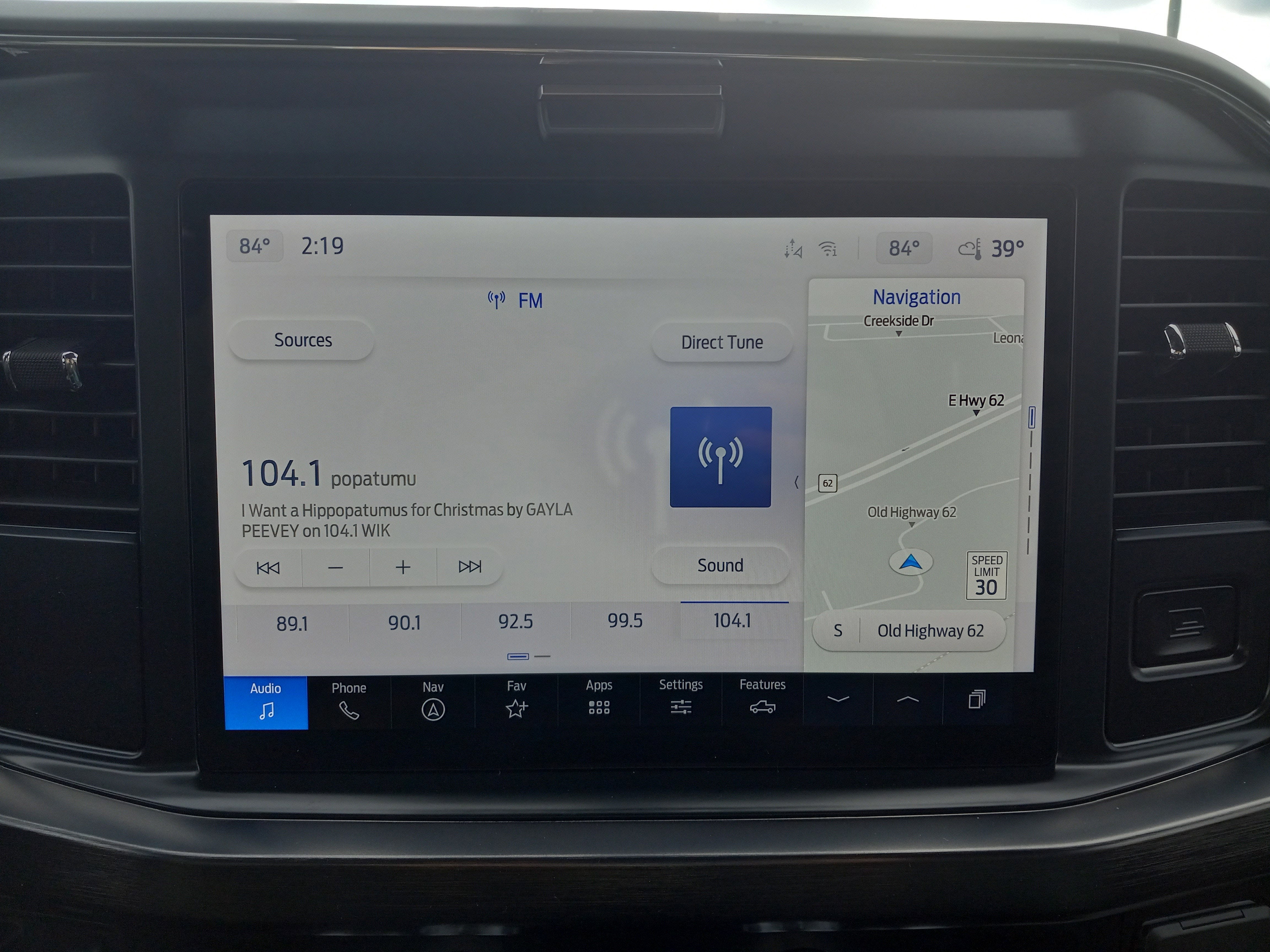 2026 Ford Super Duty F-350 SRW LARIAT 4WD Crew Cab 8' Box