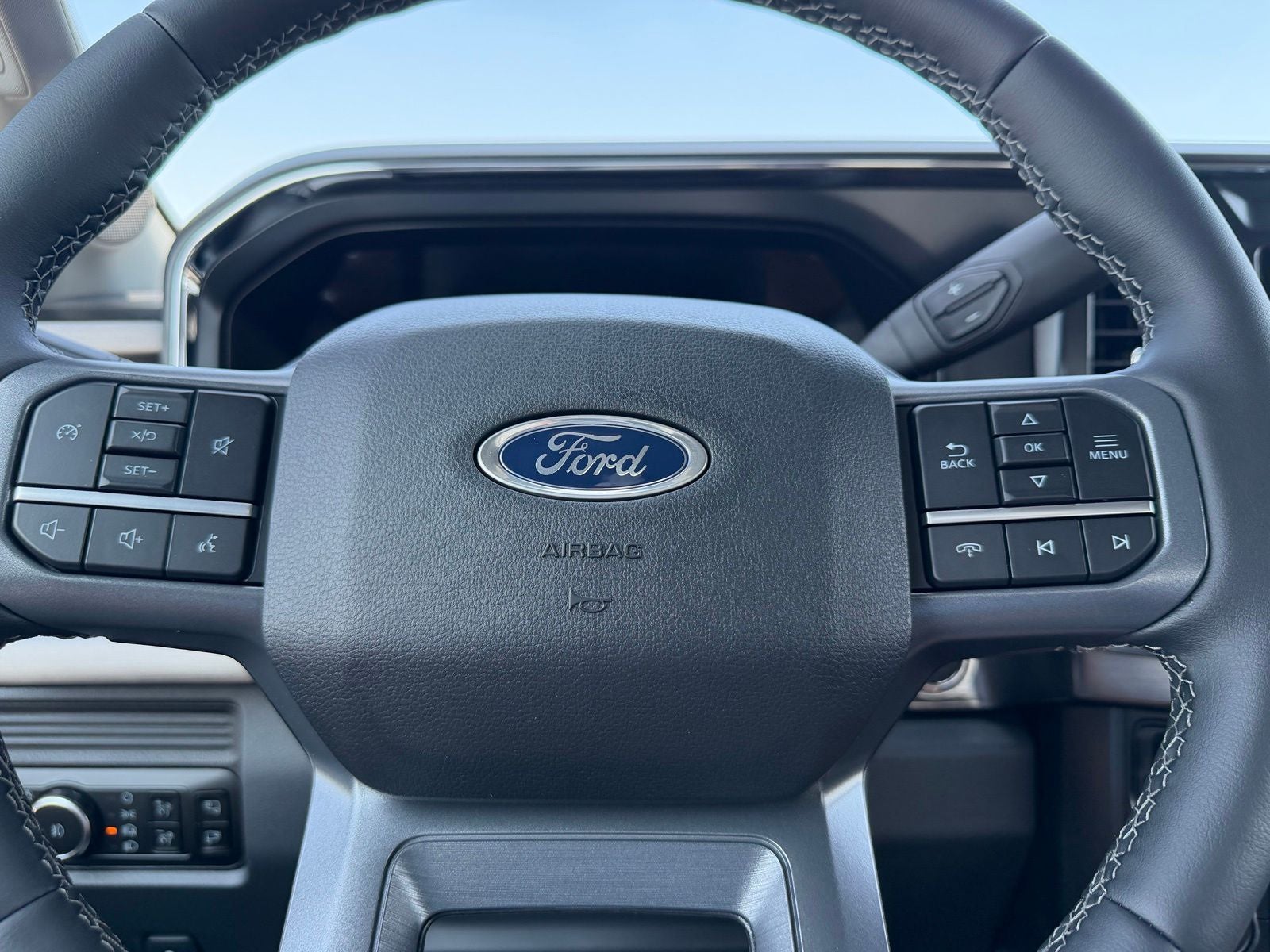 2026 Ford Super Duty F-350 SRW Lariat