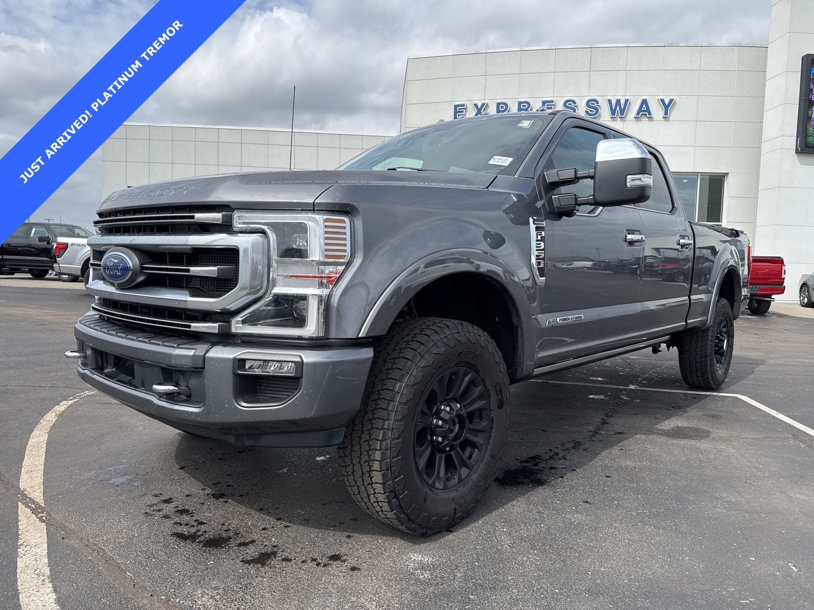 2022 Ford F-350SD Platinum