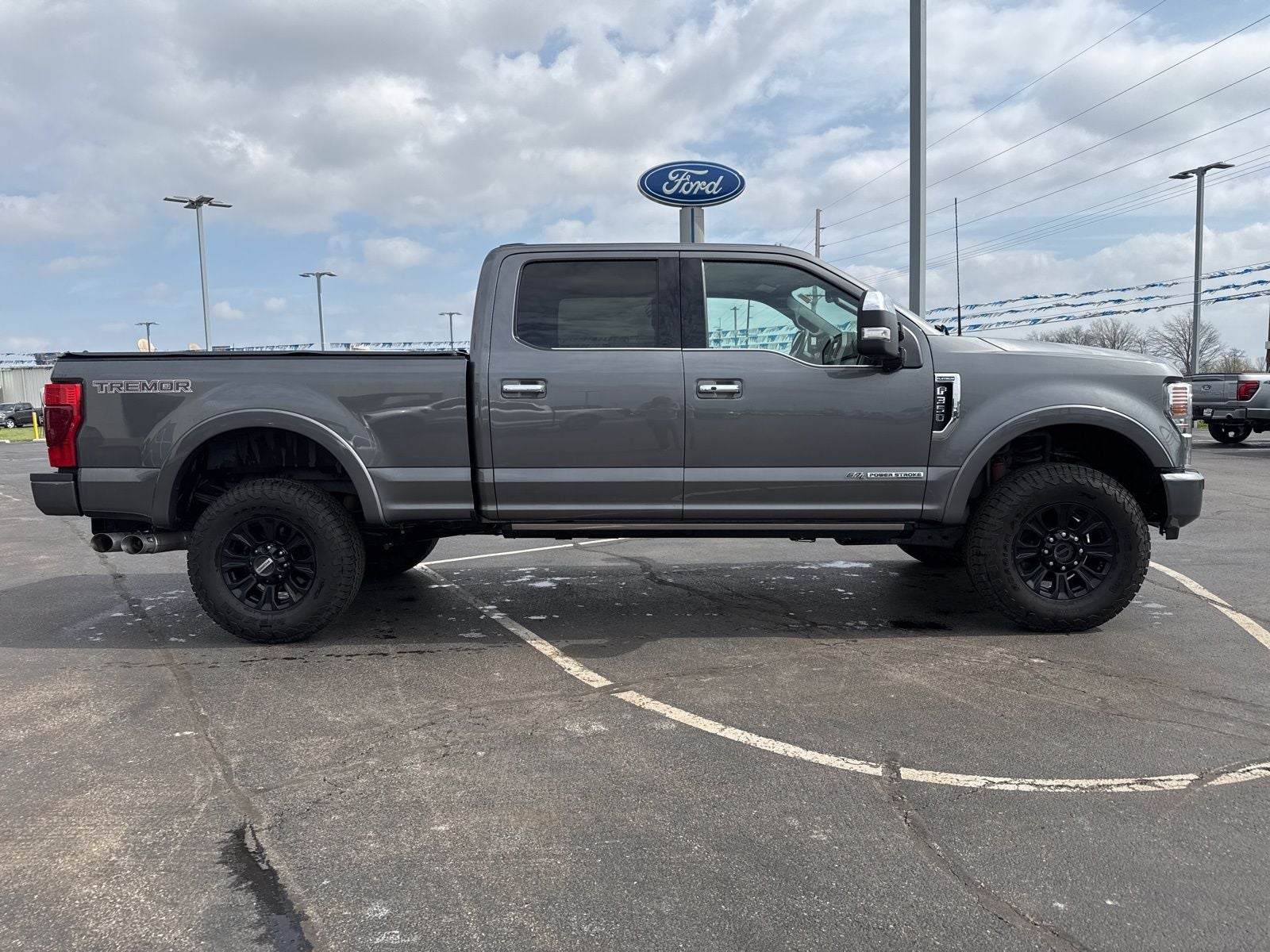2022 Ford F-350SD Platinum