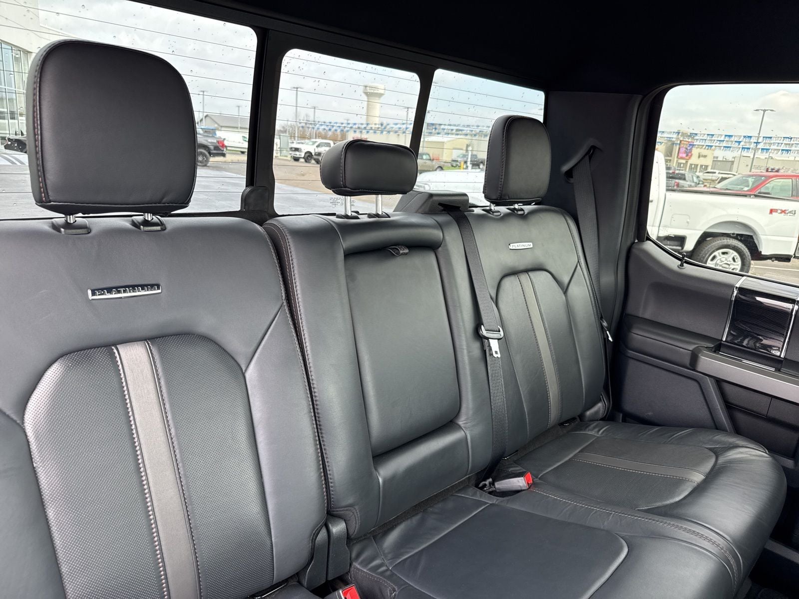 2022 Ford F-350SD Platinum