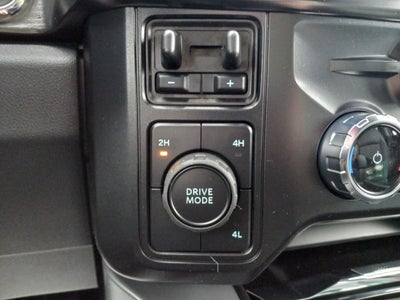 2026 Ford Super Duty F-350 DRW LARIAT 4WD Crew Cab 8' Box