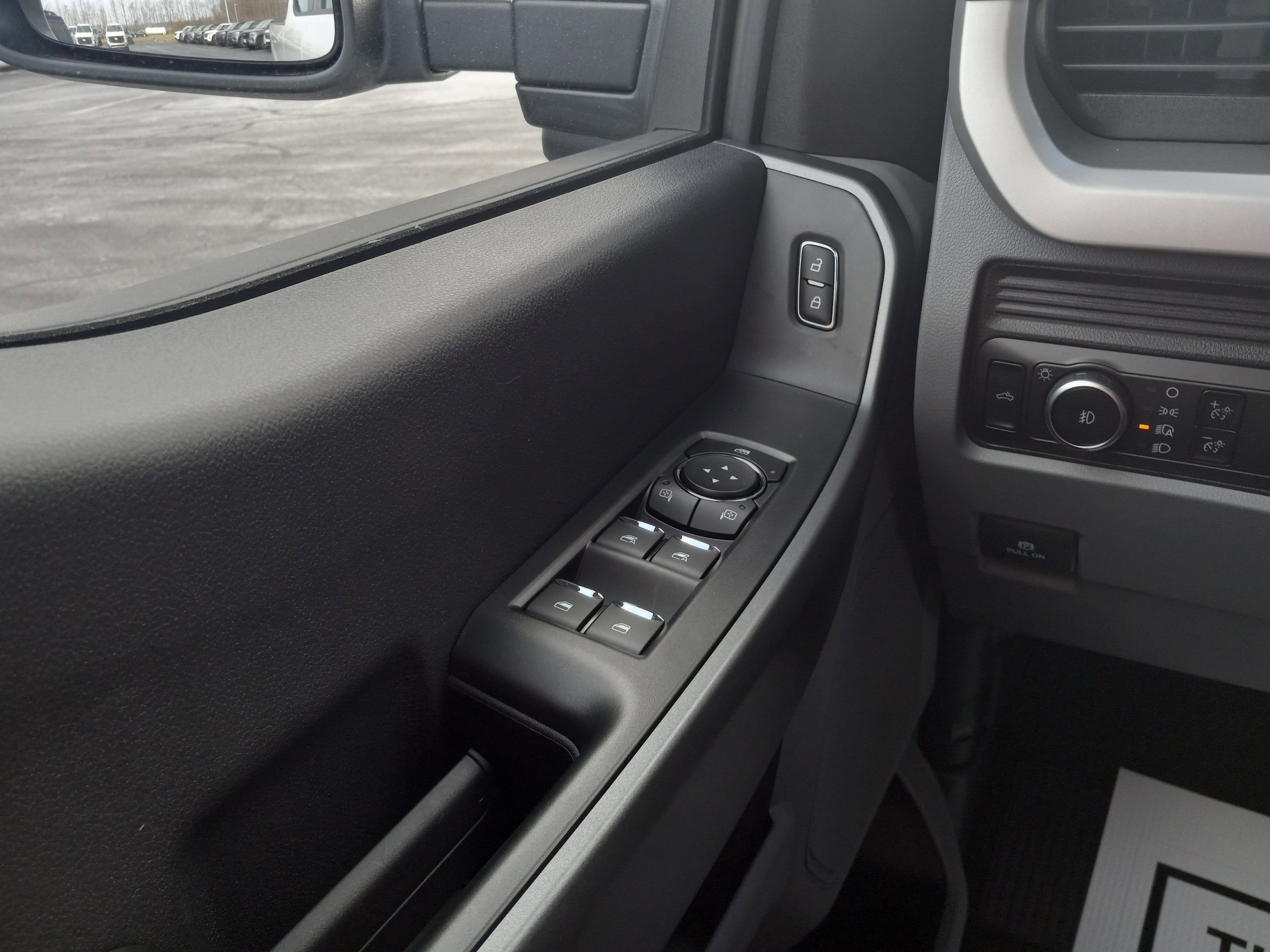 2025 Ford Super Duty F-250 SRW XL 4WD SuperCab 8' Box