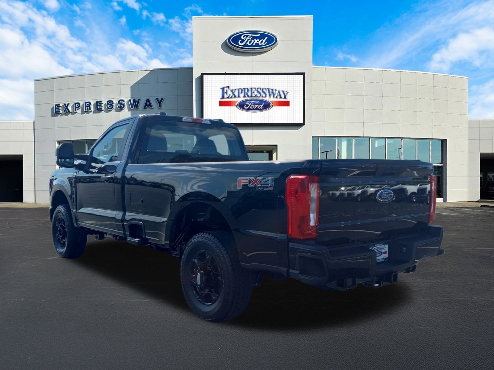 2026 Ford Super Duty F-250 SRW XL 4WD Reg Cab 8' Box
