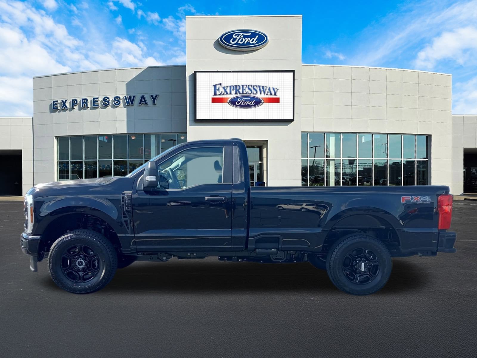 2026 Ford Super Duty F-250 SRW XL 4WD Reg Cab 8' Box