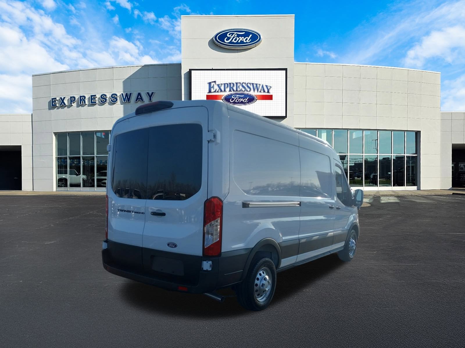2026 Ford Transit Cargo Van T-350 HD 148" Med Rf 9950 GVWR RWD