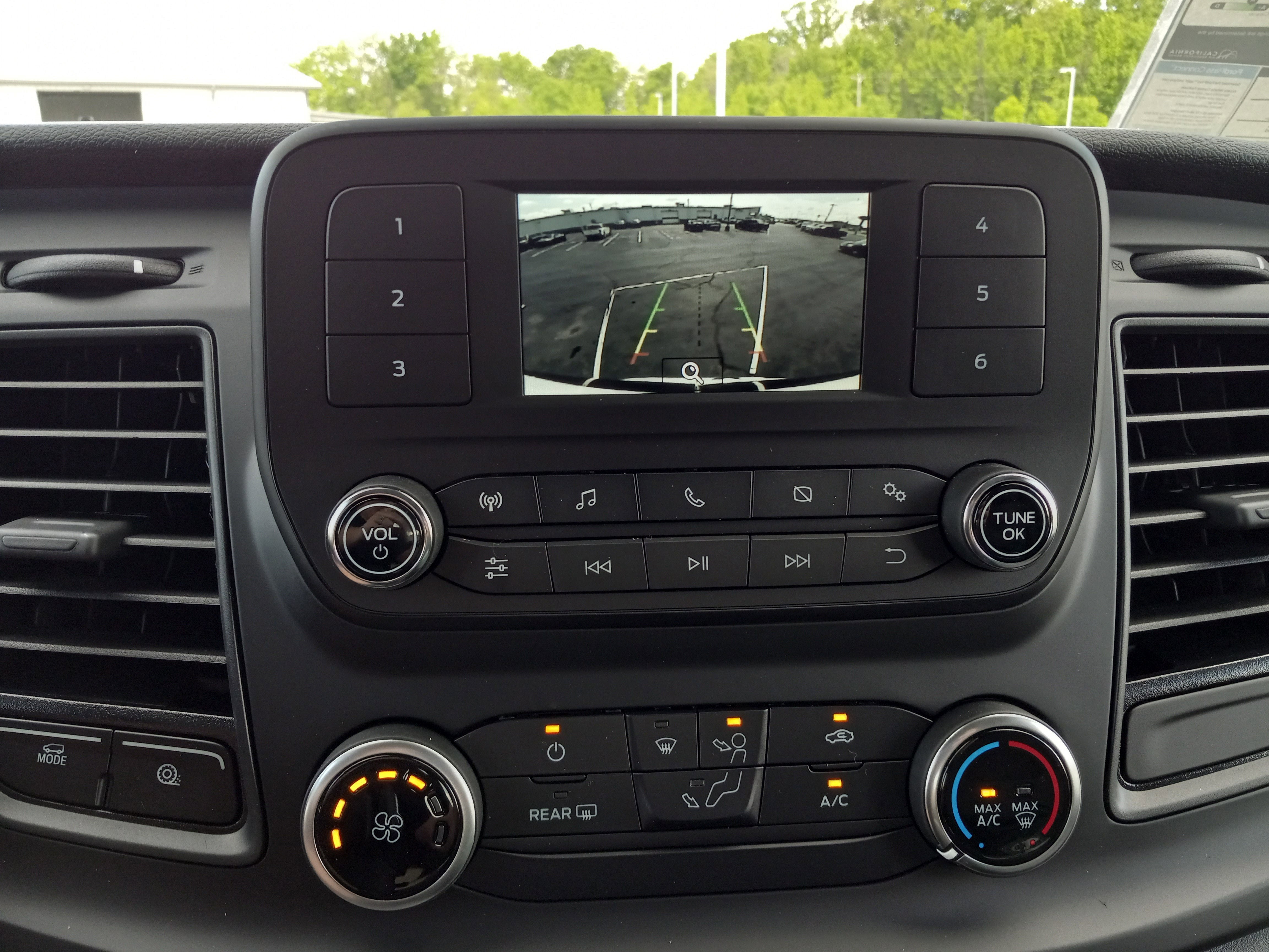 2025 Ford Transit Cargo Van T-250 148" Med Rf 9070 GVWR RWD