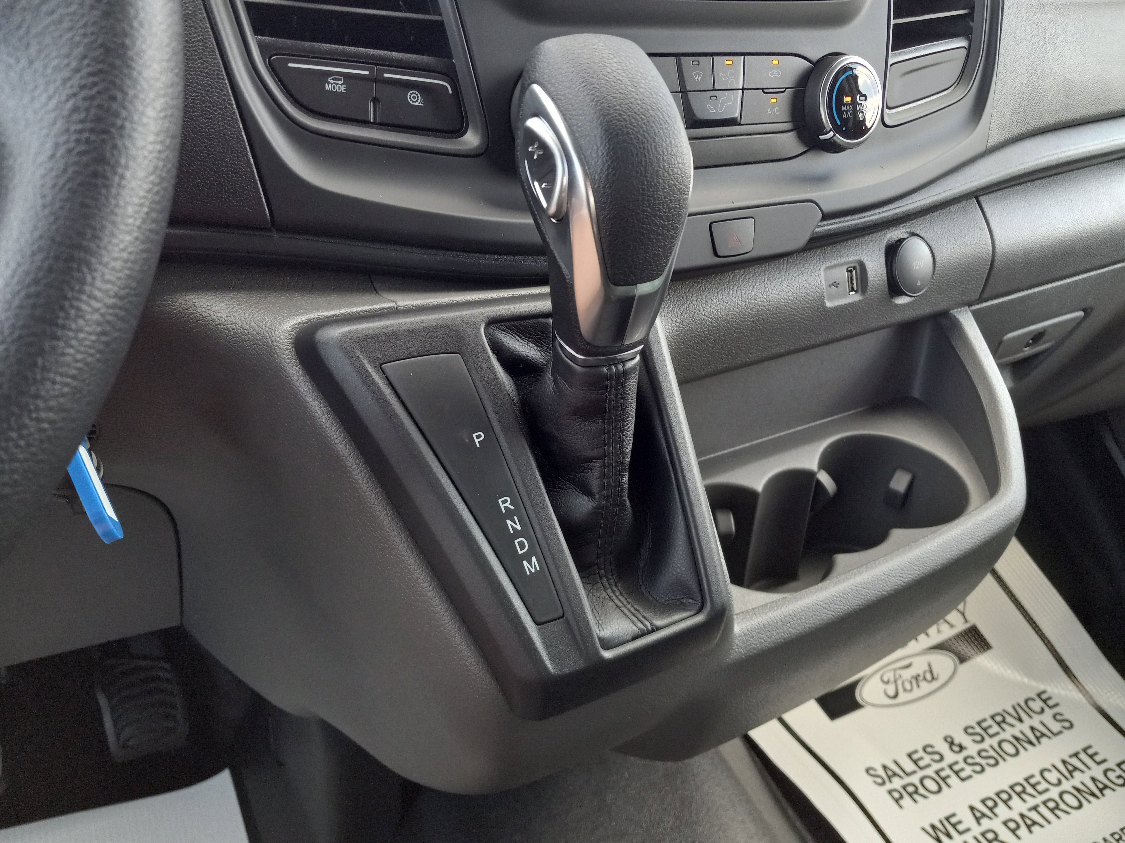 2025 Ford Transit Cargo Van T-250 148" Med Rf 9070 GVWR RWD