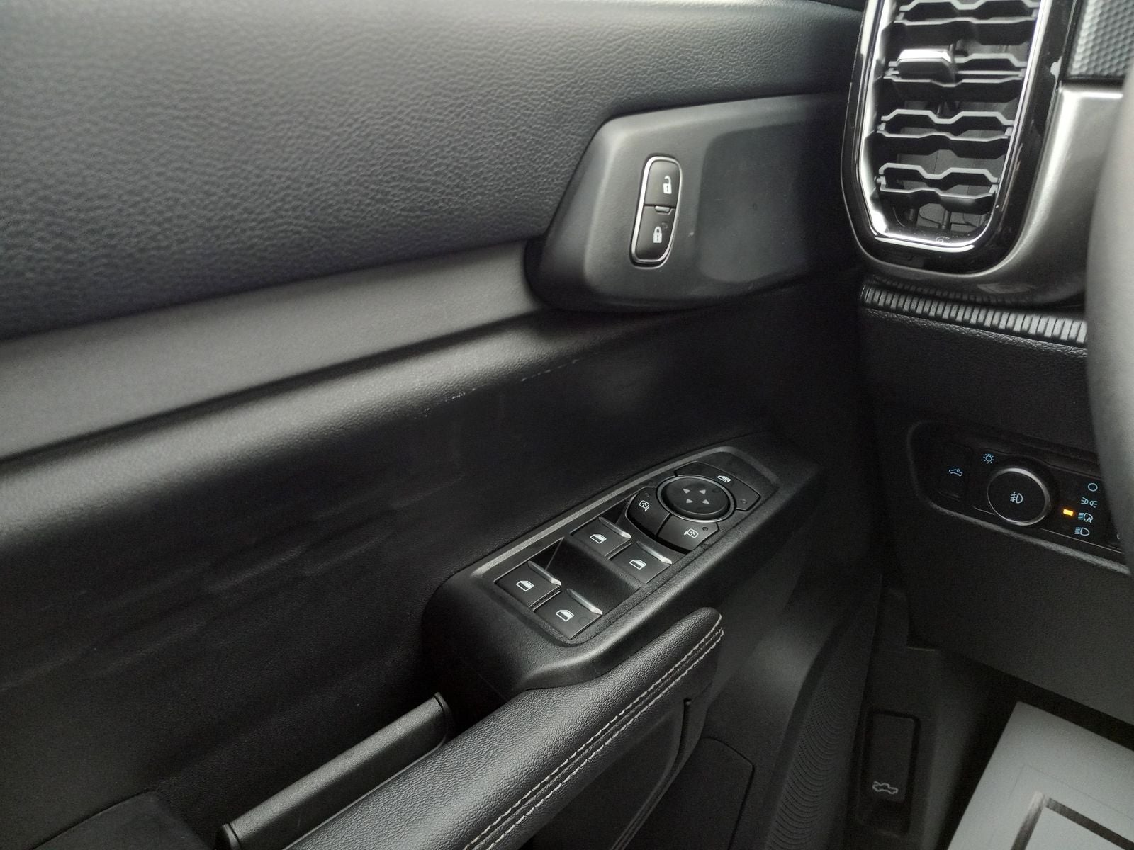 2026 Ford Ranger XLT 4WD SuperCrew 5' Box