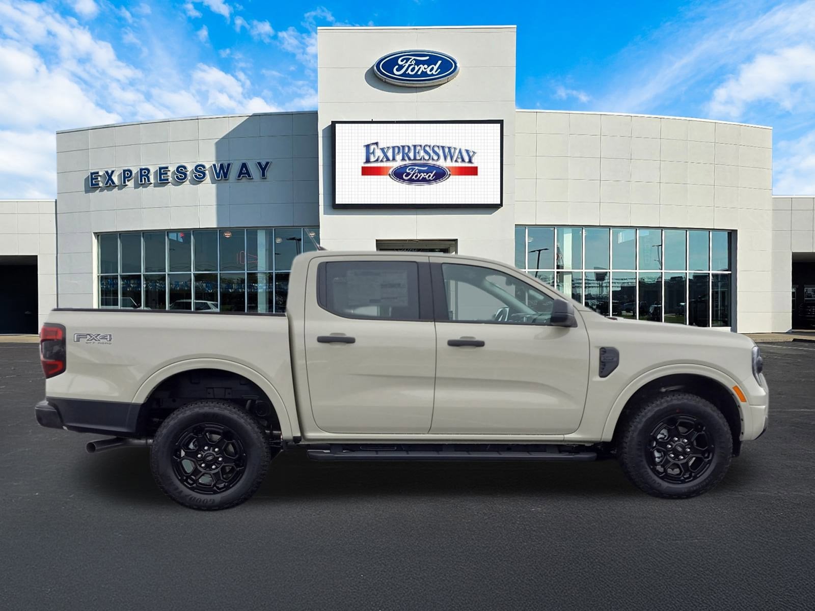 2025 Ford Ranger XLT 4WD SuperCrew 5' Box