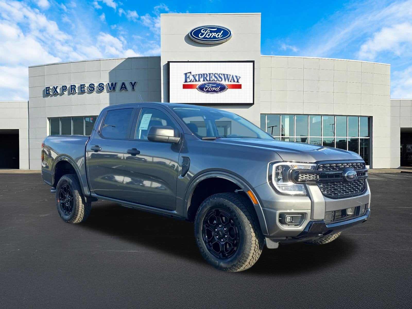 2025 Ford Ranger XLT 4WD SuperCrew 5' Box