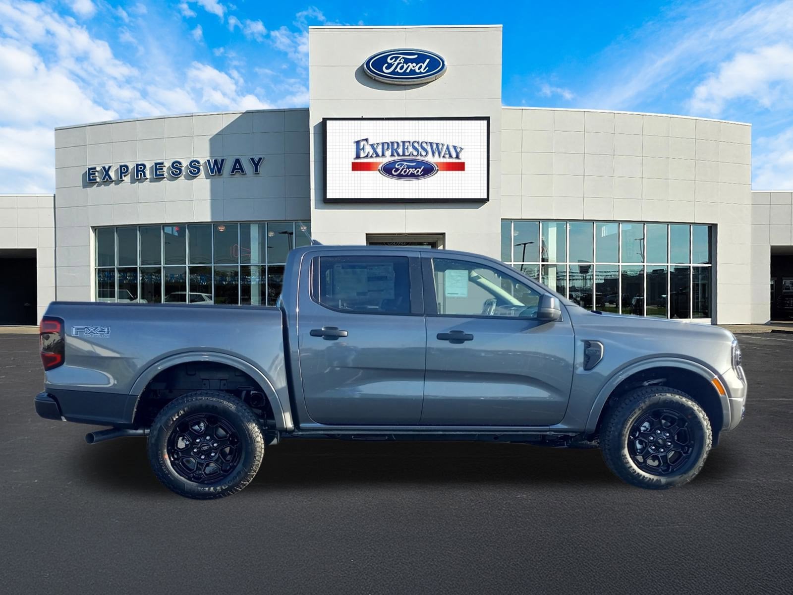 2025 Ford Ranger XLT 4WD SuperCrew 5' Box