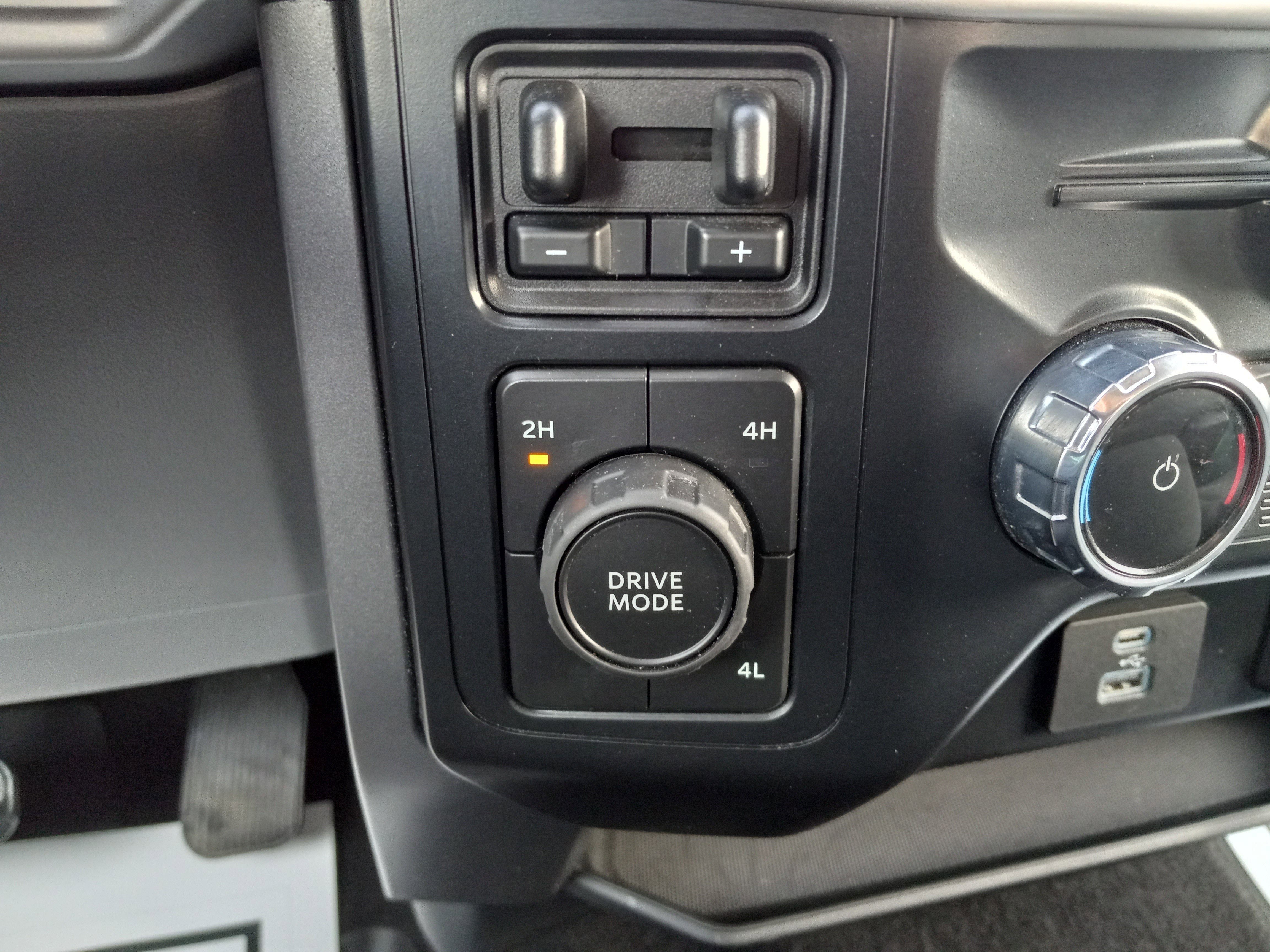 2022 Ford F-150 XLT 4WD SuperCrew 5.5' Box