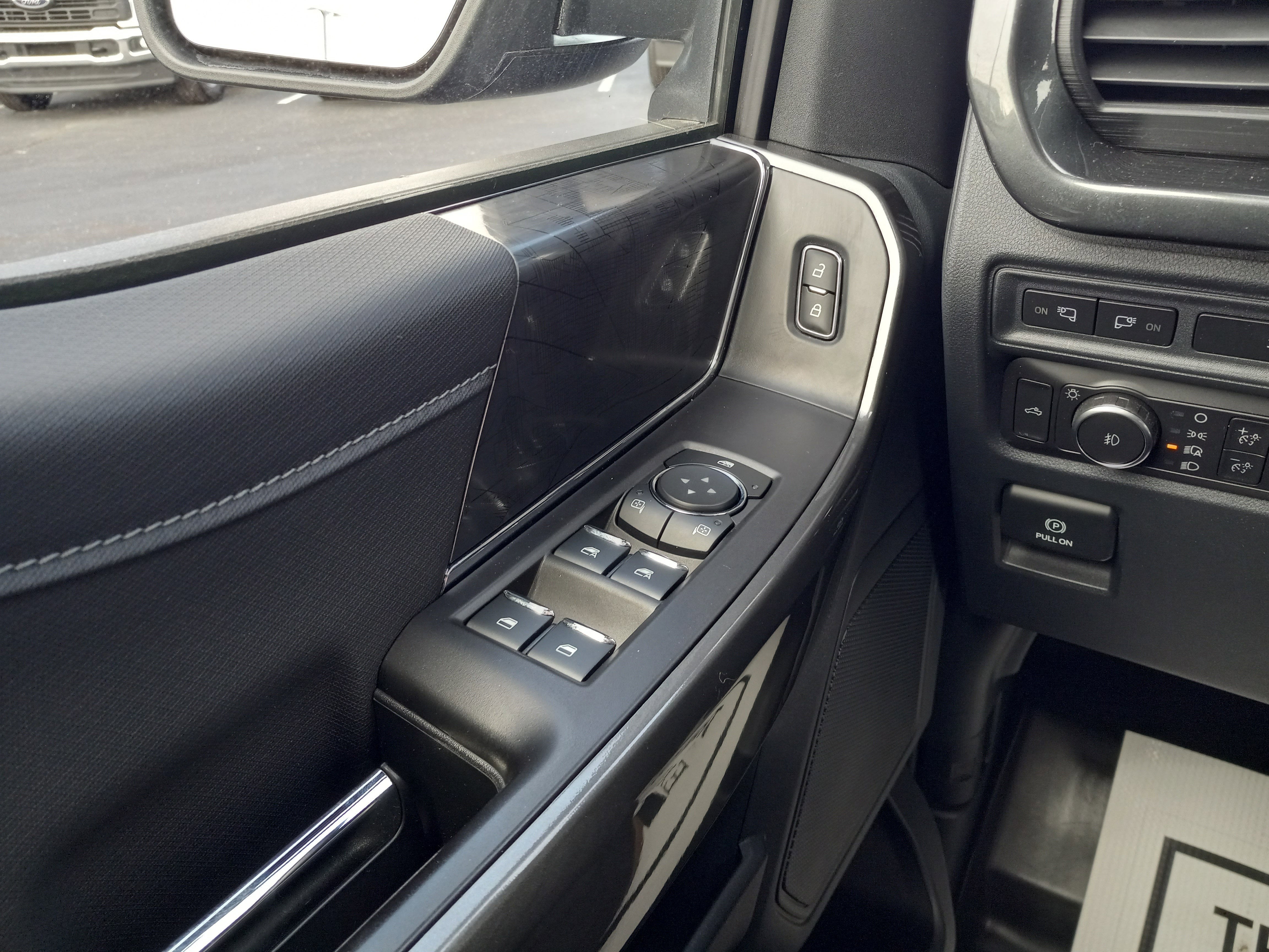 2022 Ford F-150 XLT 4WD SuperCrew 5.5' Box