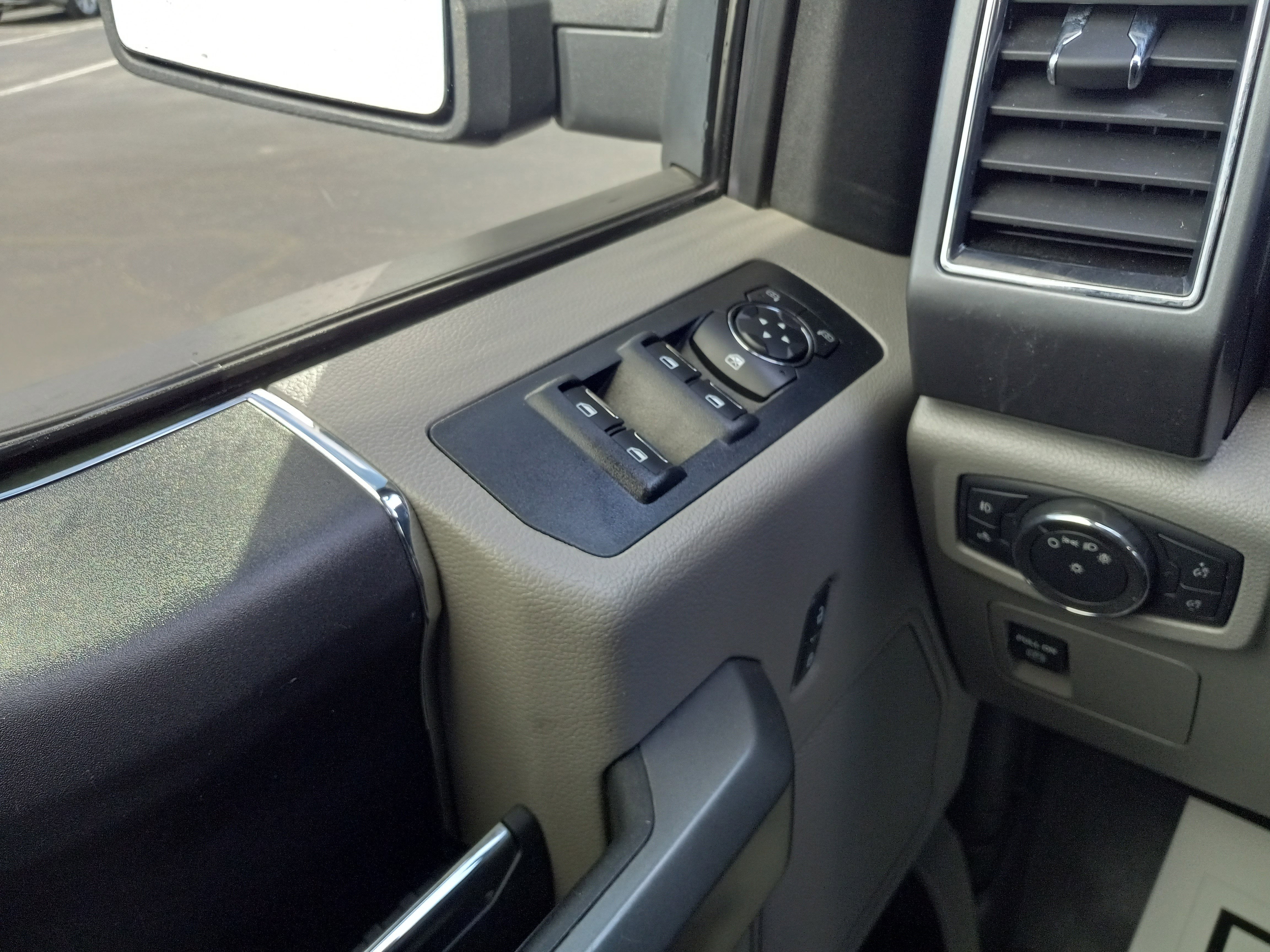 2017 Ford F-150 XLT 4WD SuperCrew 5.5' Box