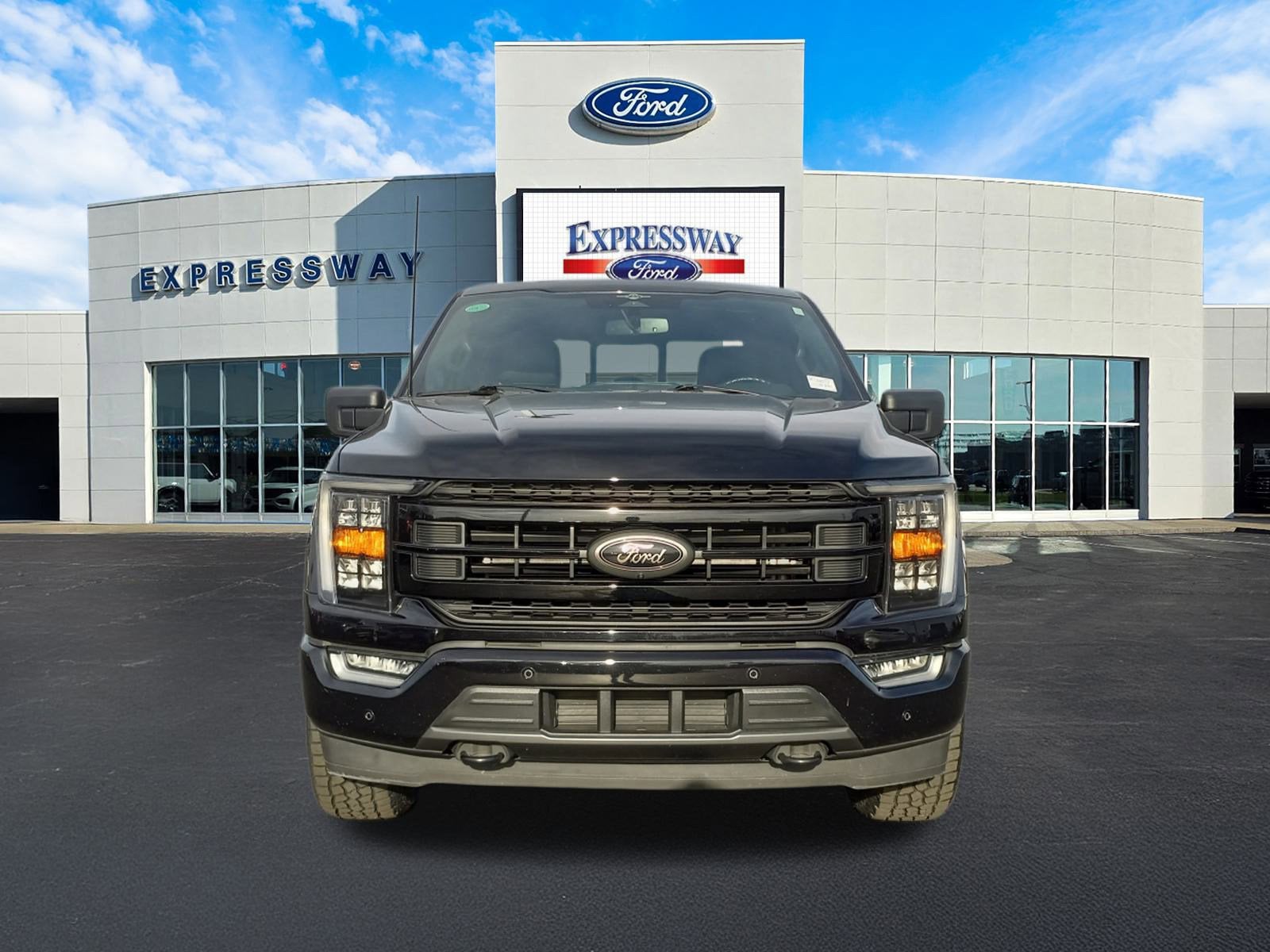 2023 Ford F-150 XL 4WD SuperCrew 5.5' Box