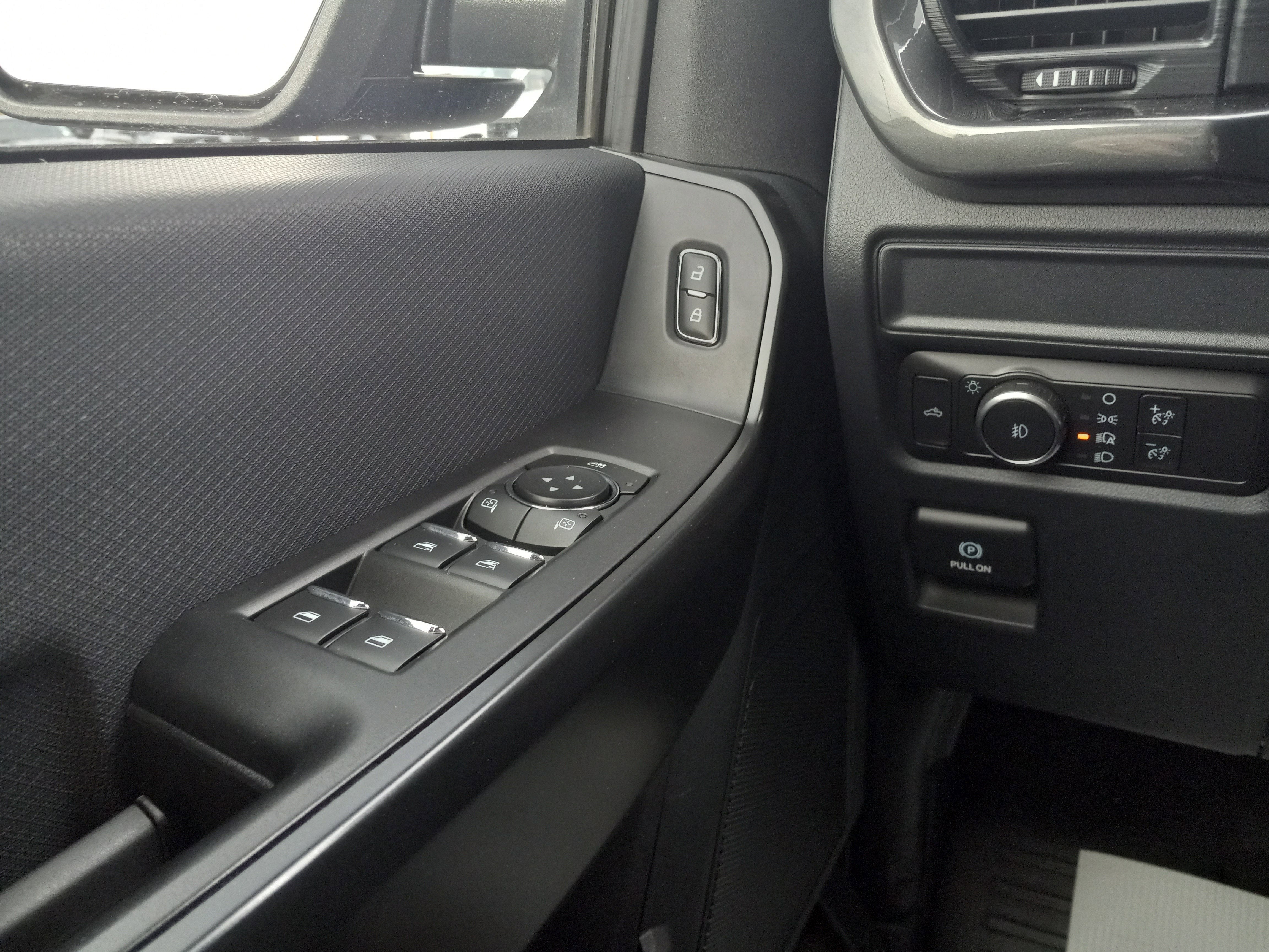 2021 Ford F-150 XL 4WD SuperCrew 5.5' Box