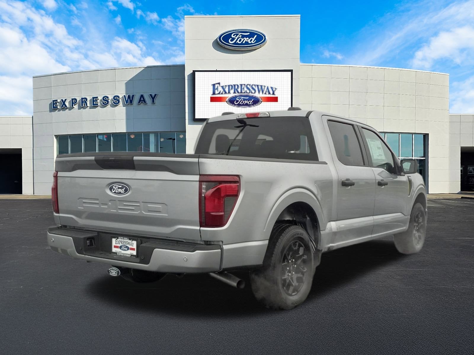 2025 Ford F-150 STX 2WD SuperCrew 5.5' Box