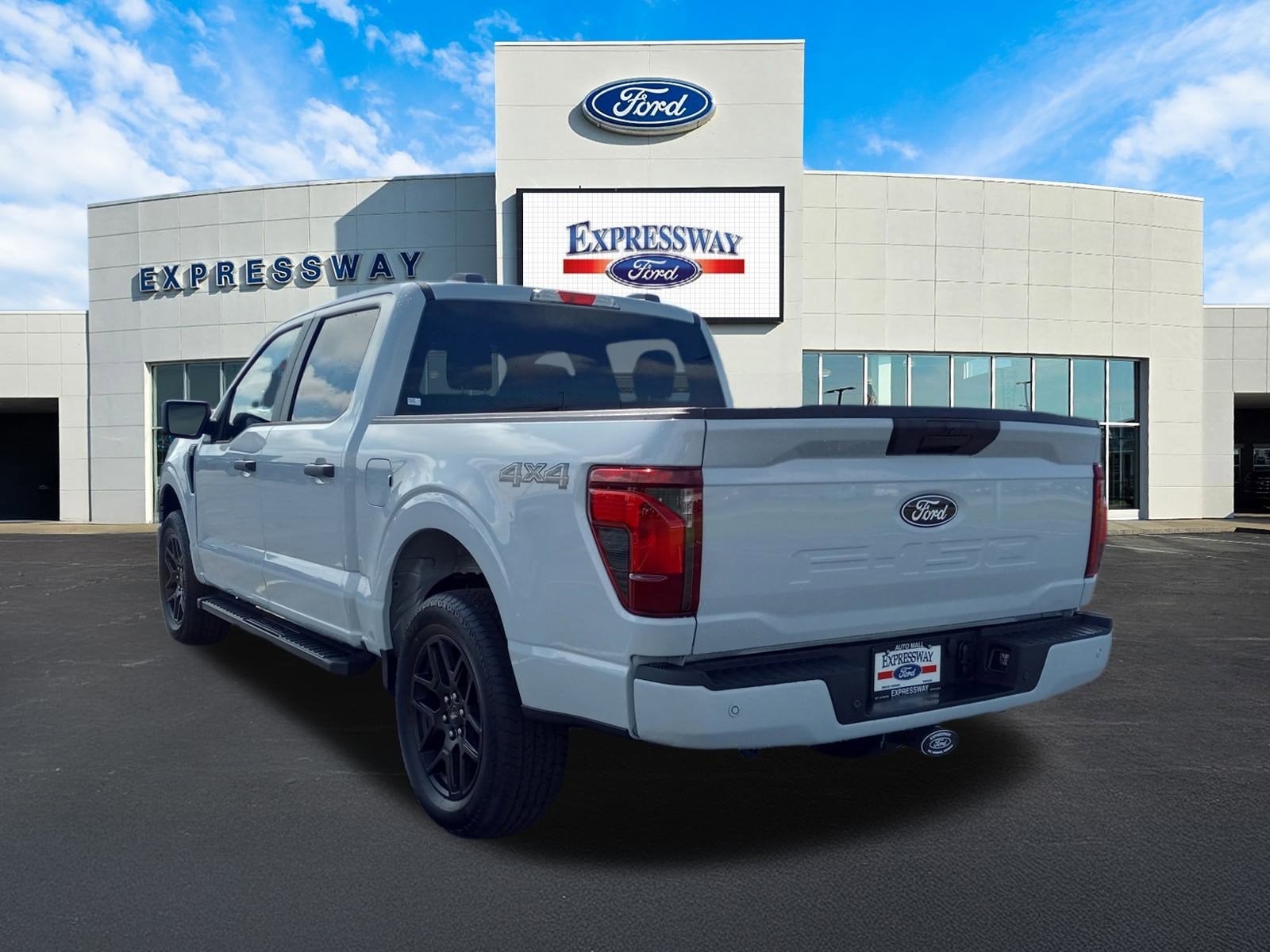 2025 Ford F-150 STX 4WD SuperCrew 5.5' Box