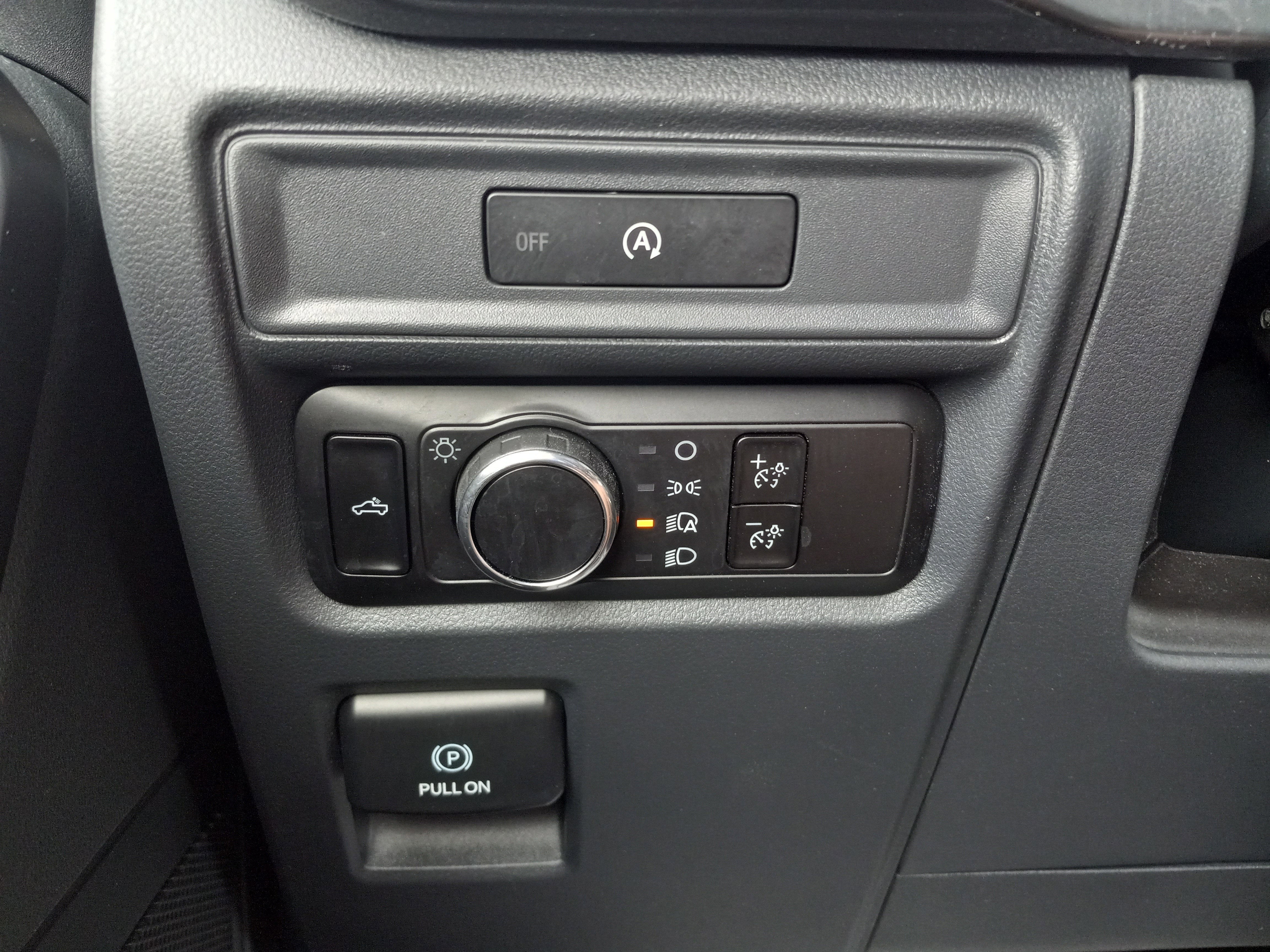 2025 Ford F-150 STX 4WD SuperCrew 5.5' Box