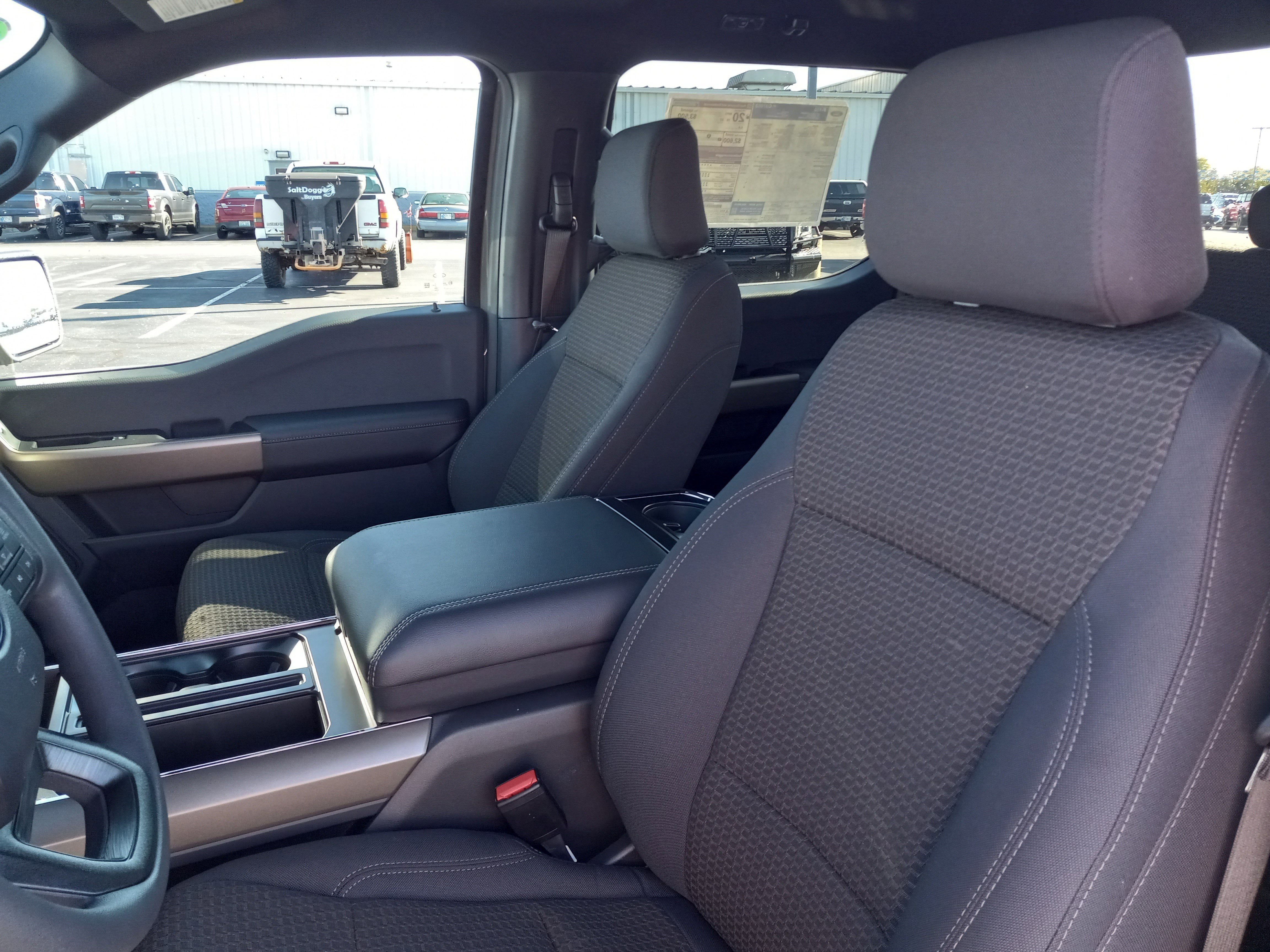 2025 Ford F-150 STX 4WD SuperCrew 5.5' Box