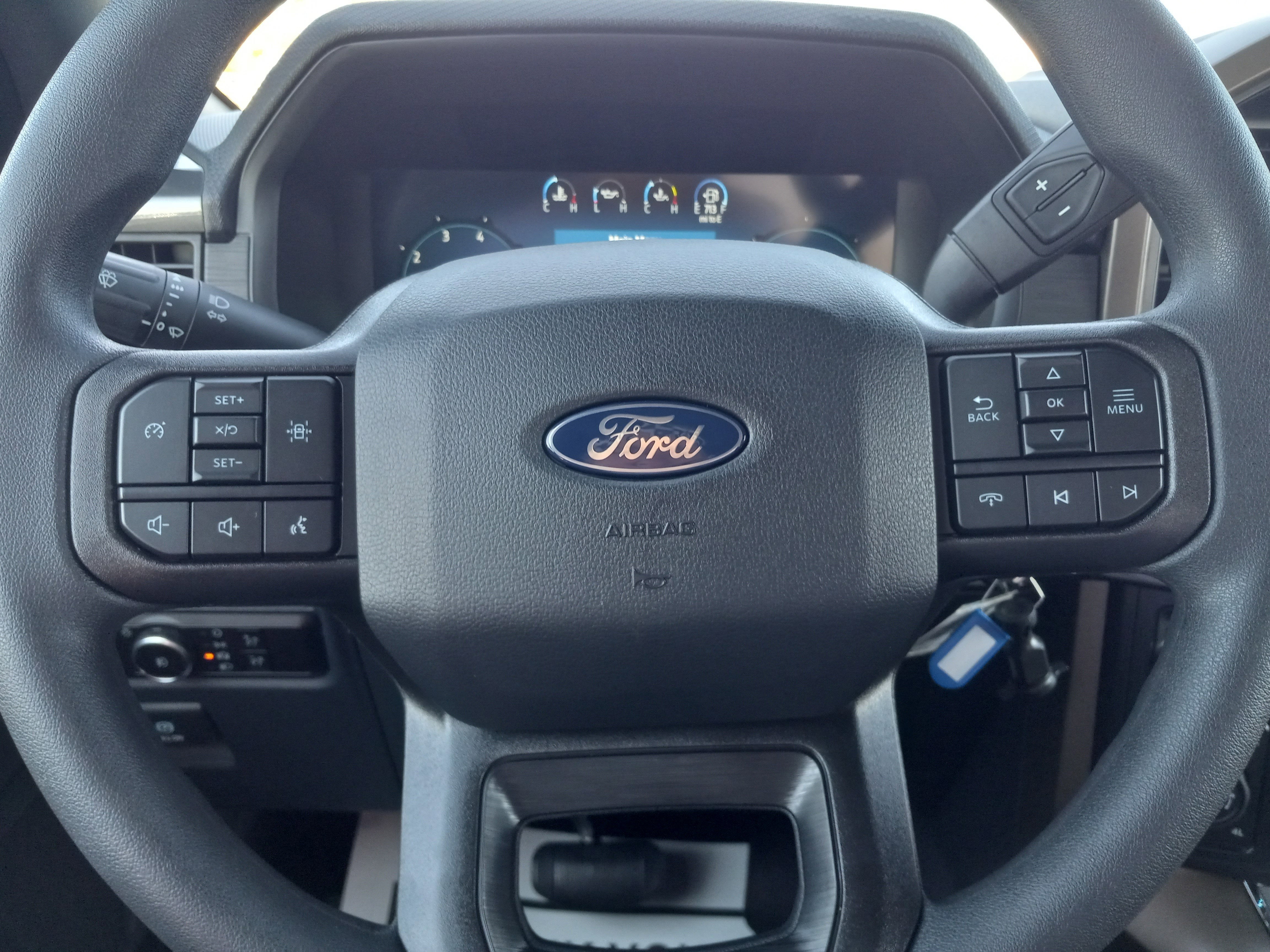 2025 Ford F-150 STX 4WD SuperCrew 5.5' Box