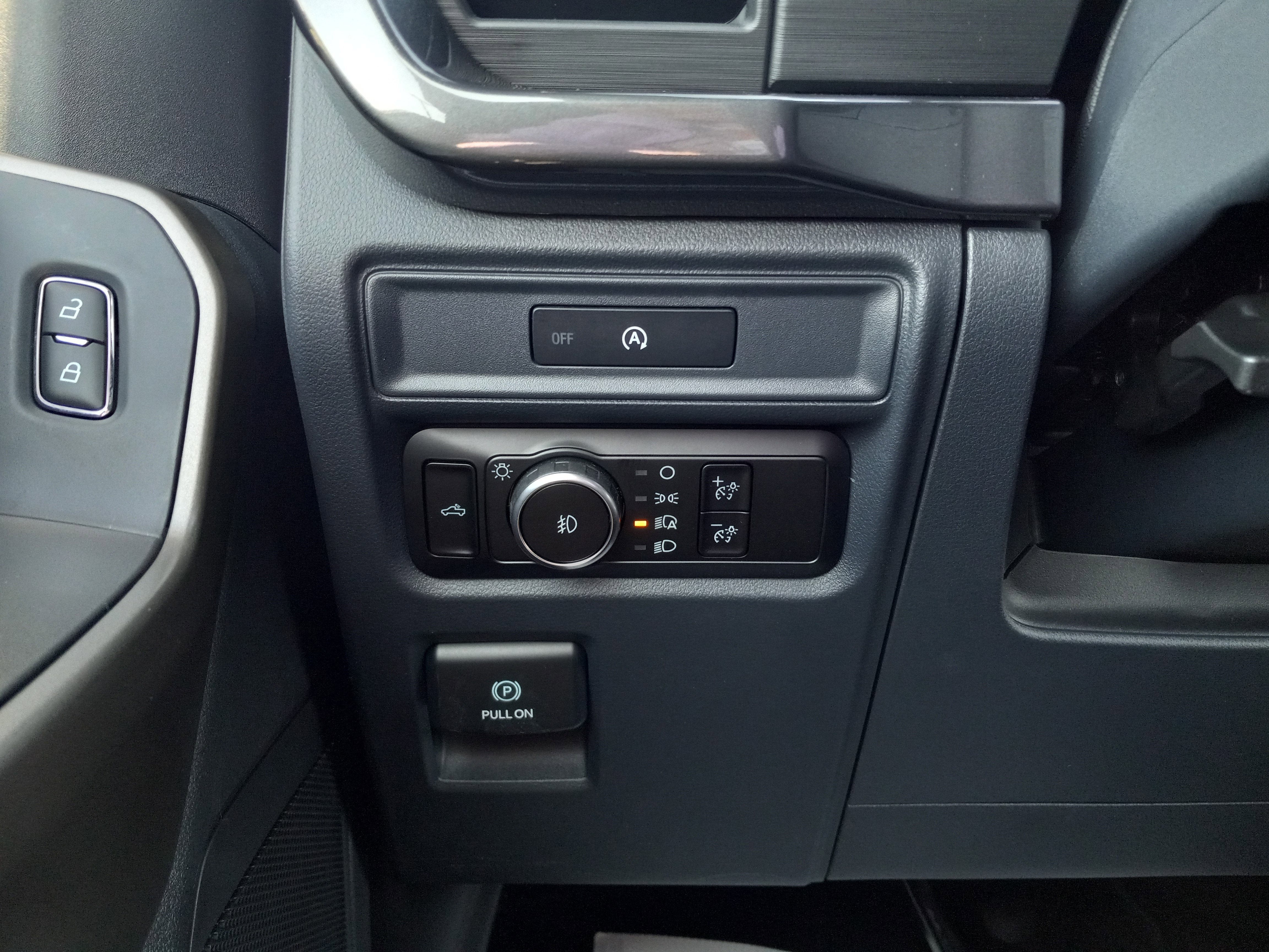 2025 Ford F-150 STX 4WD SuperCrew 5.5' Box