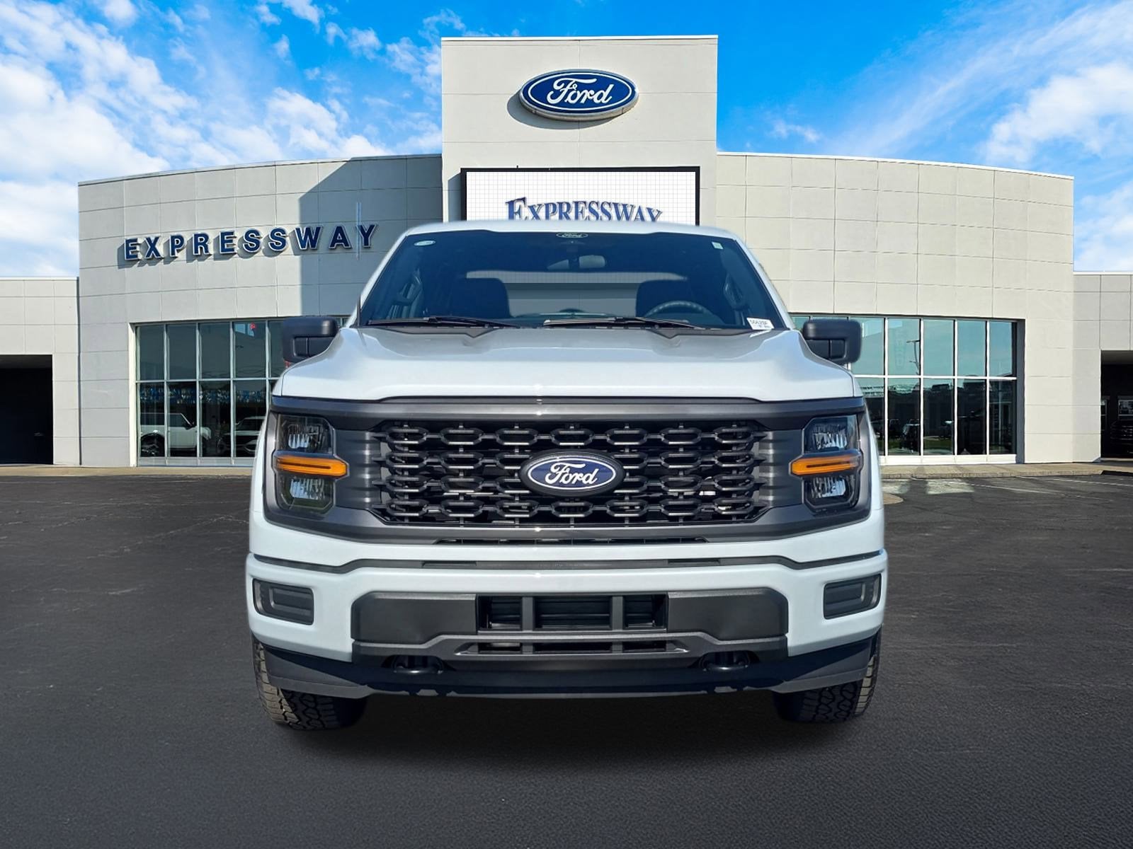 2025 Ford F-150 STX 4WD SuperCrew 5.5' Box