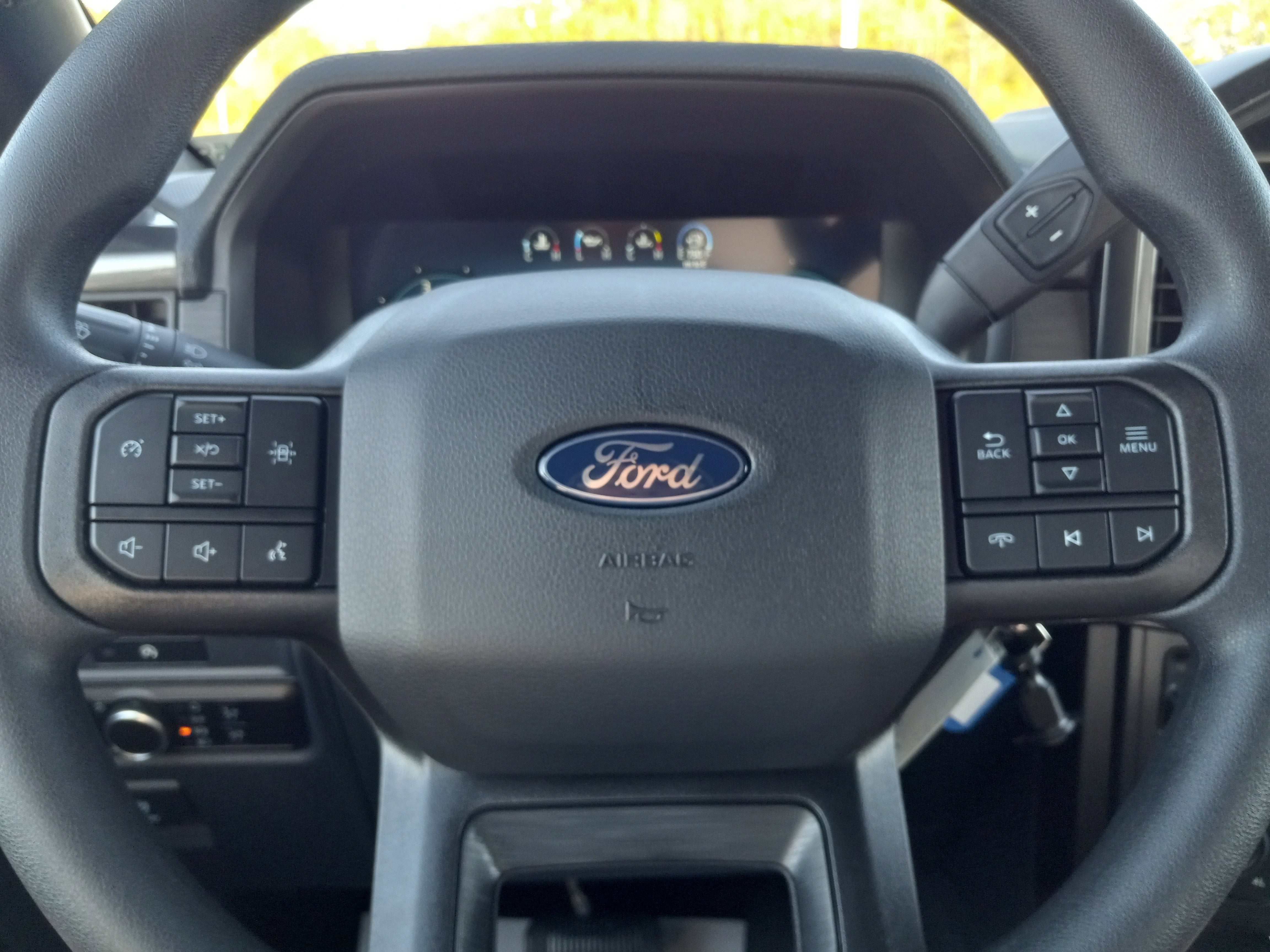 2025 Ford F-150 STX 4WD SuperCrew 5.5' Box