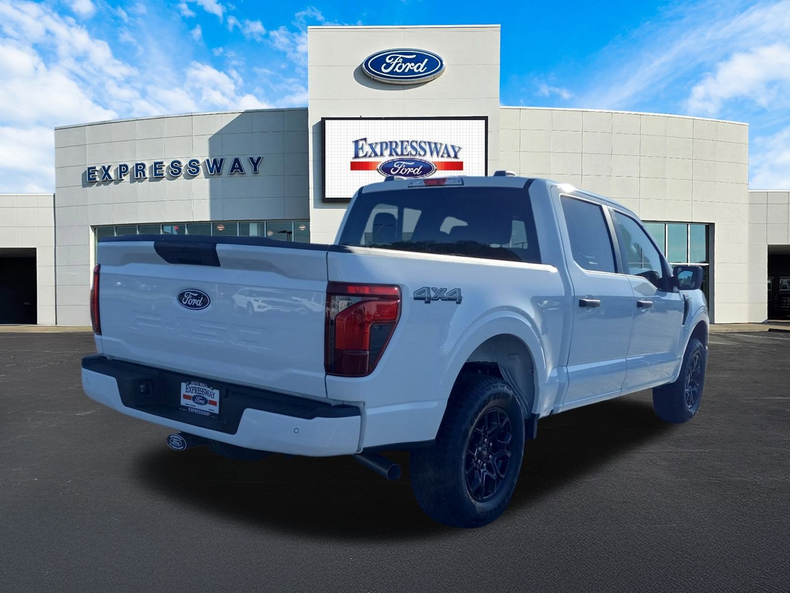 2025 Ford F-150 STX 4WD SuperCrew 5.5' Box