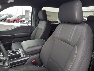 2025 Ford F-150 STX 4WD SuperCrew 5.5' Box