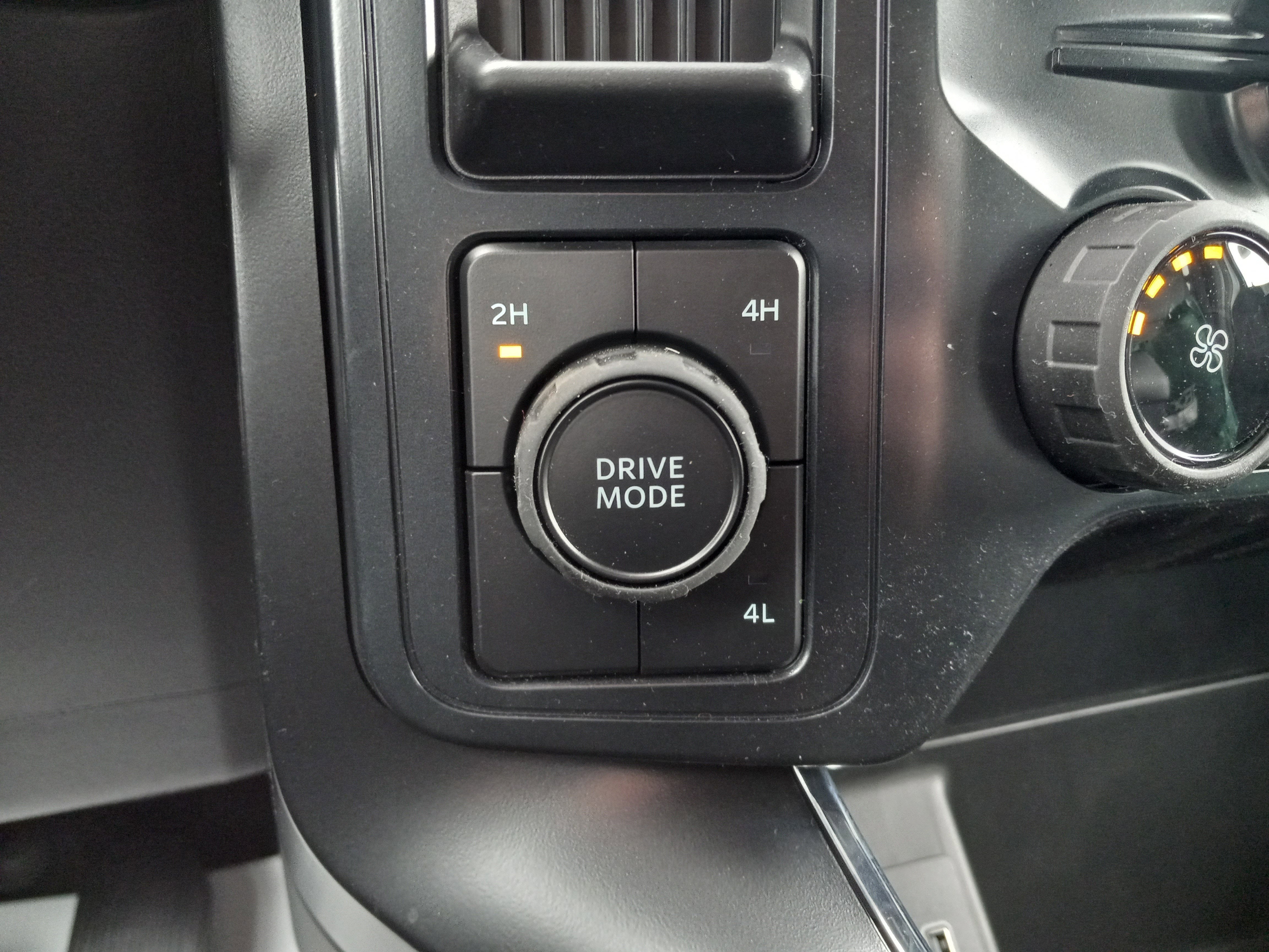 2025 Ford F-150 STX 4WD SuperCrew 5.5' Box