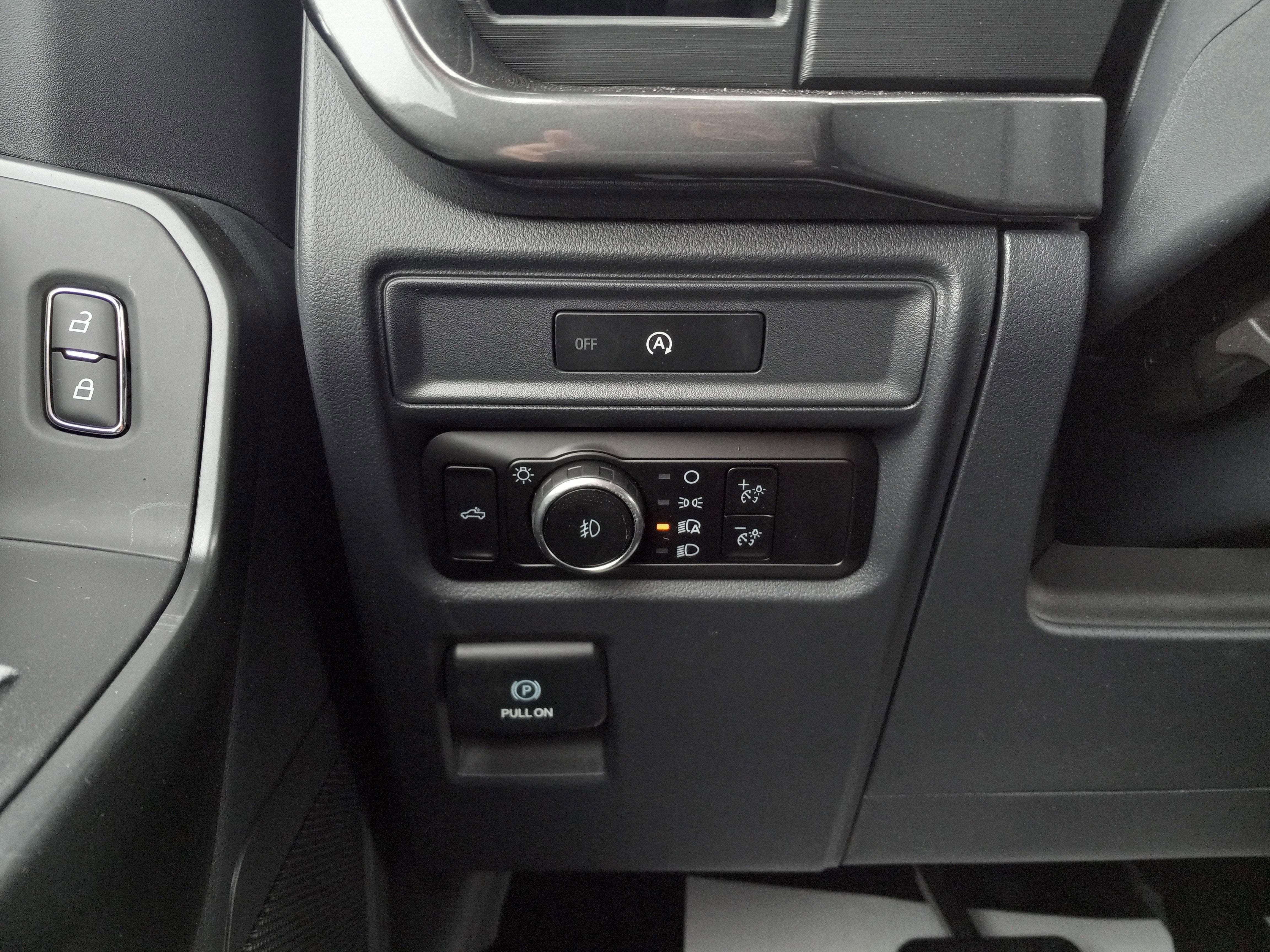 2025 Ford F-150 STX 4WD SuperCrew 5.5' Box