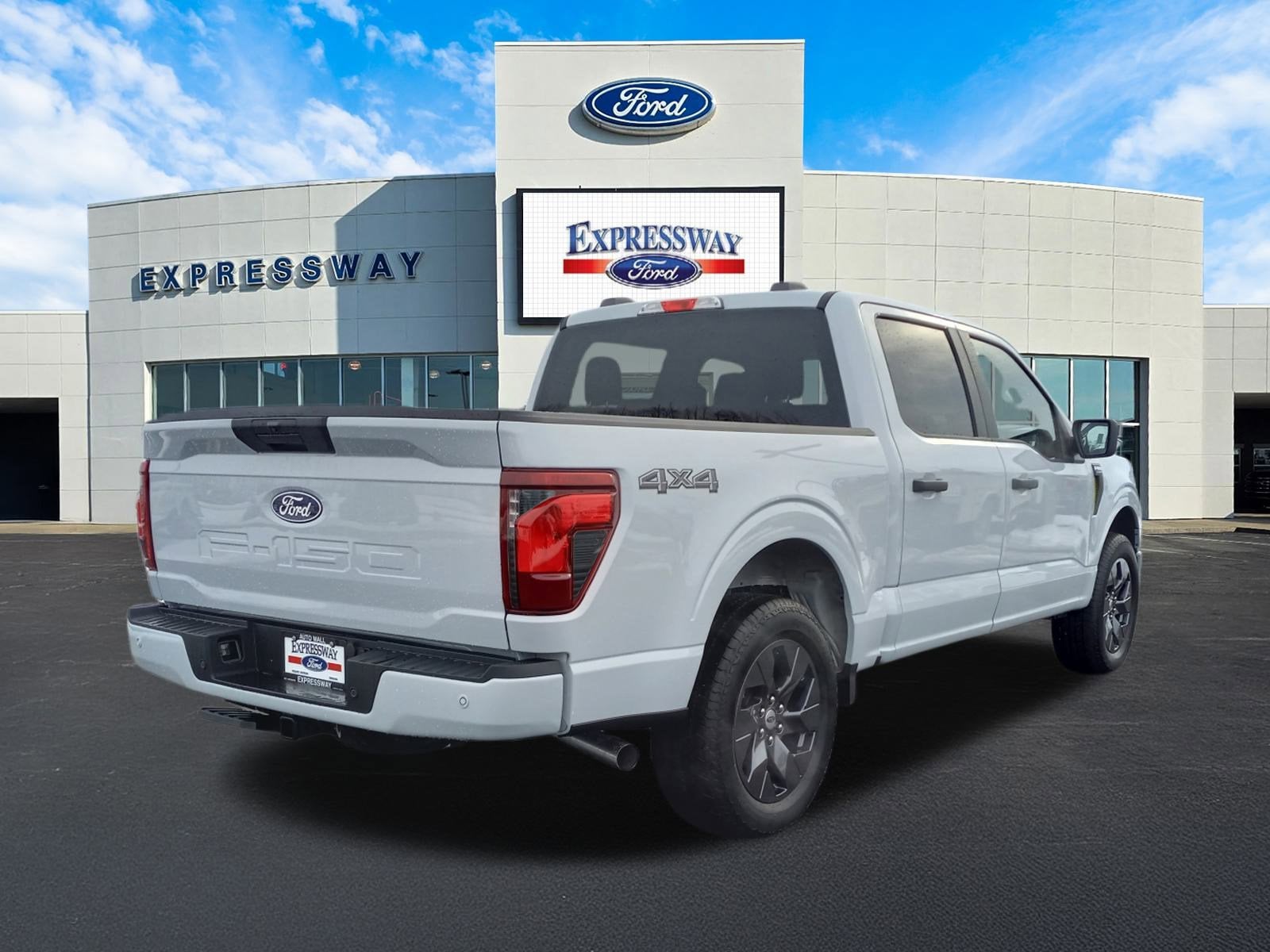 2025 Ford F-150 STX 4WD SuperCrew 5.5' Box