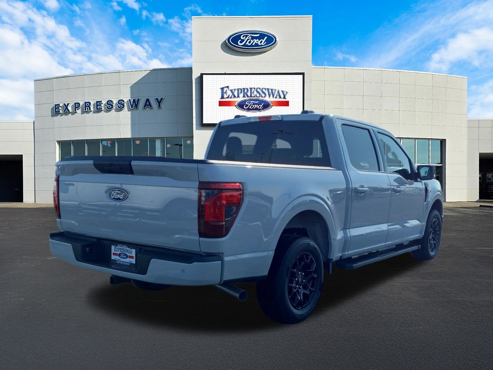2026 Ford F-150 XLT 2WD SuperCrew 5.5' Box