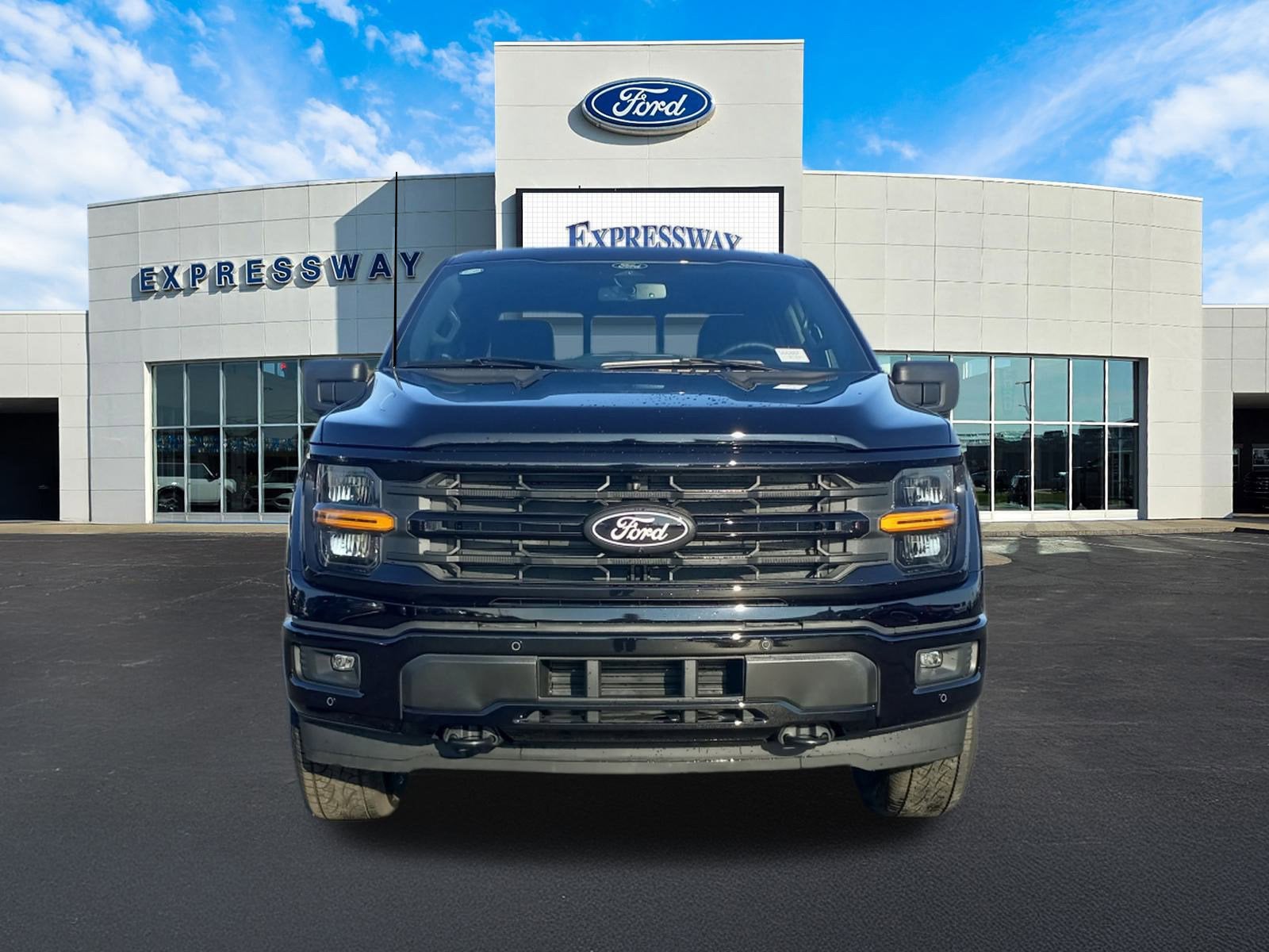 2025 Ford F-150 XLT 4WD SuperCrew 5.5' Box