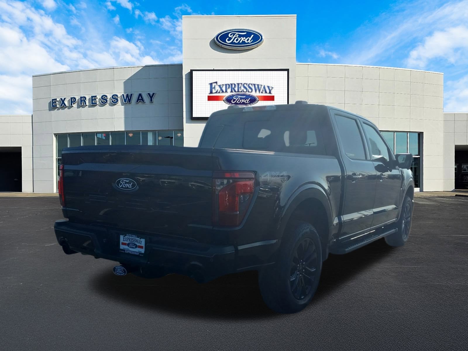 2025 Ford F-150 XLT 4WD SuperCrew 5.5' Box