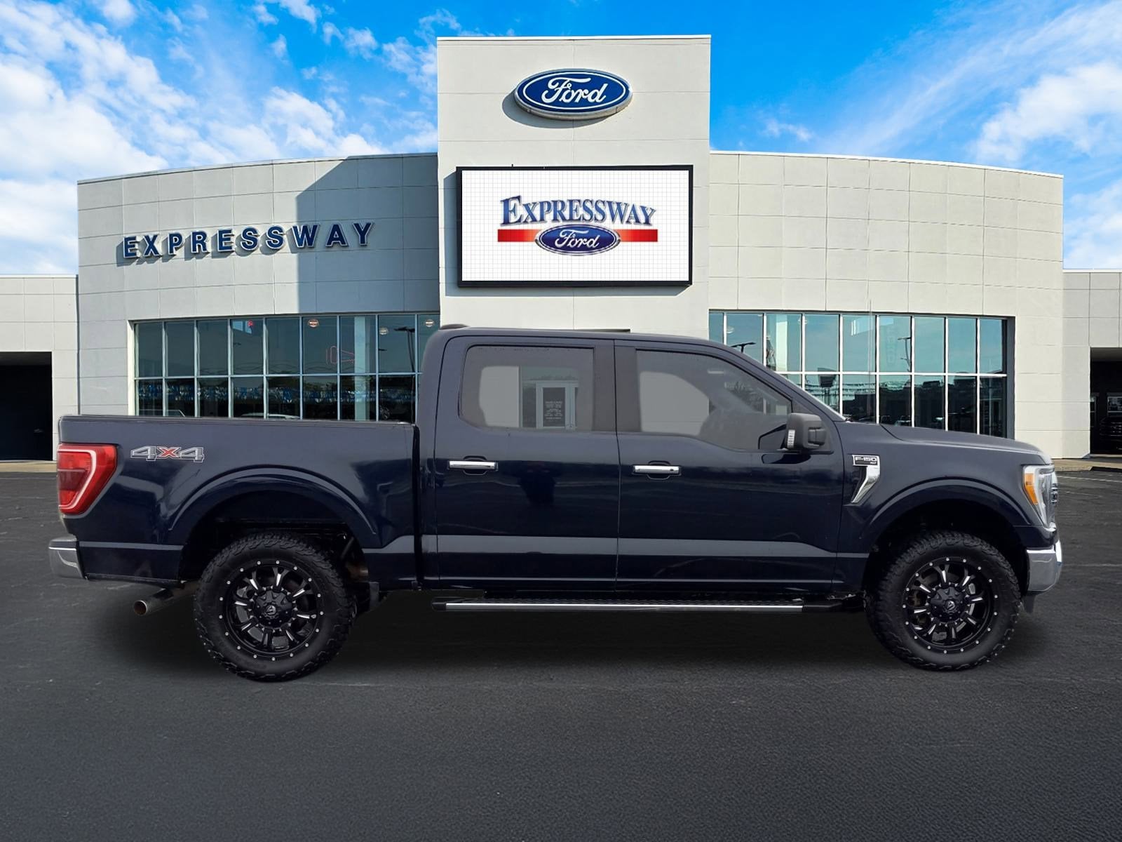 2021 Ford F-150 XLT 4WD SuperCrew 5.5' Box