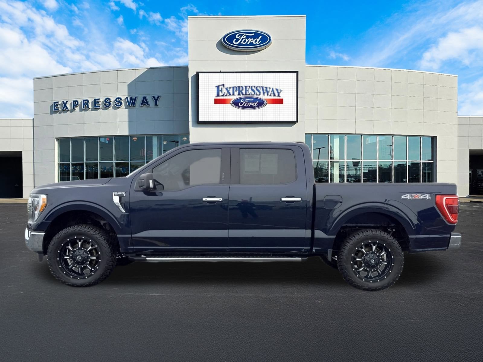 2021 Ford F-150 XLT 4WD SuperCrew 5.5' Box