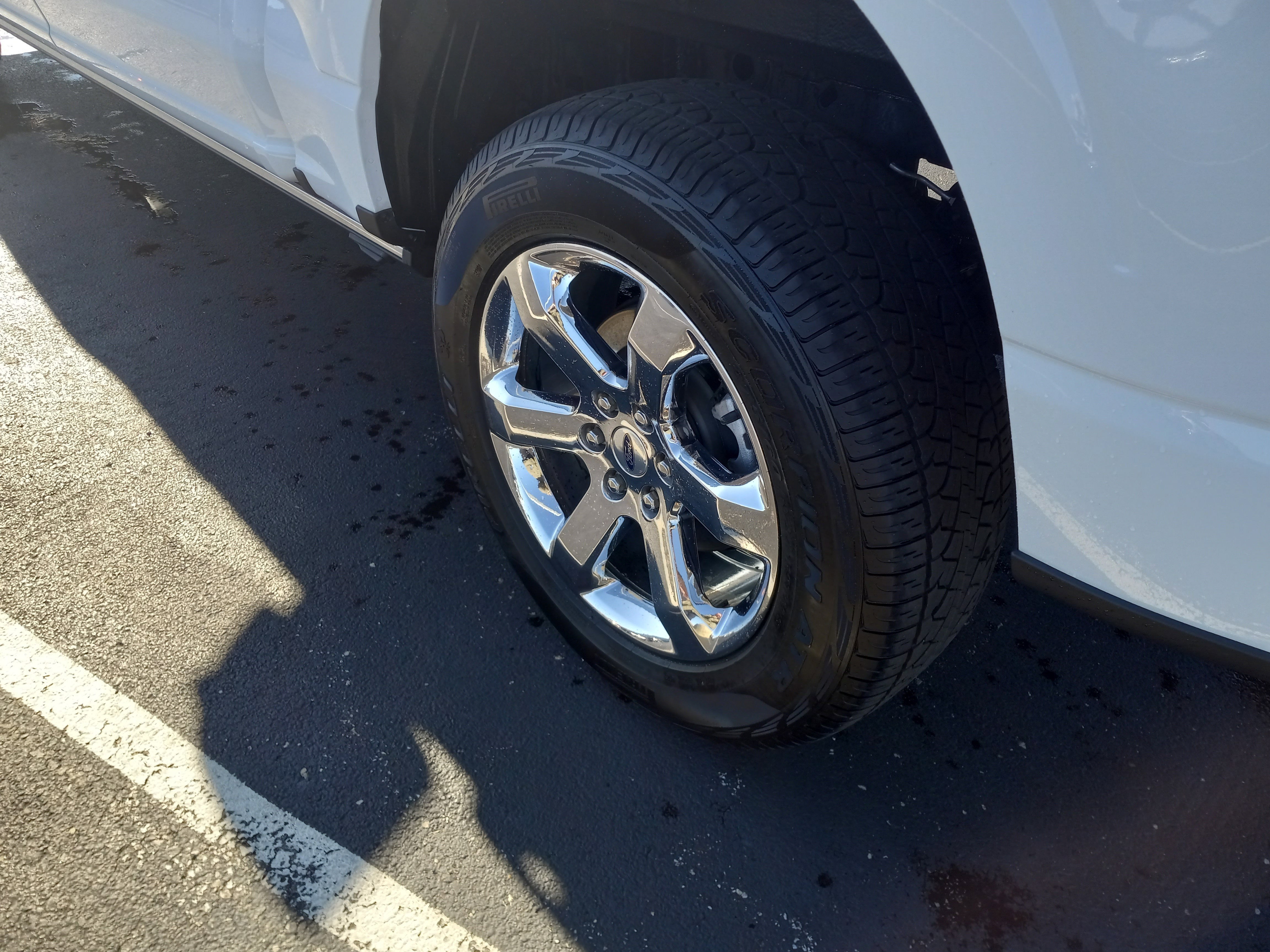 2023 Ford F-150 LARIAT 4WD SuperCrew 5.5' Box