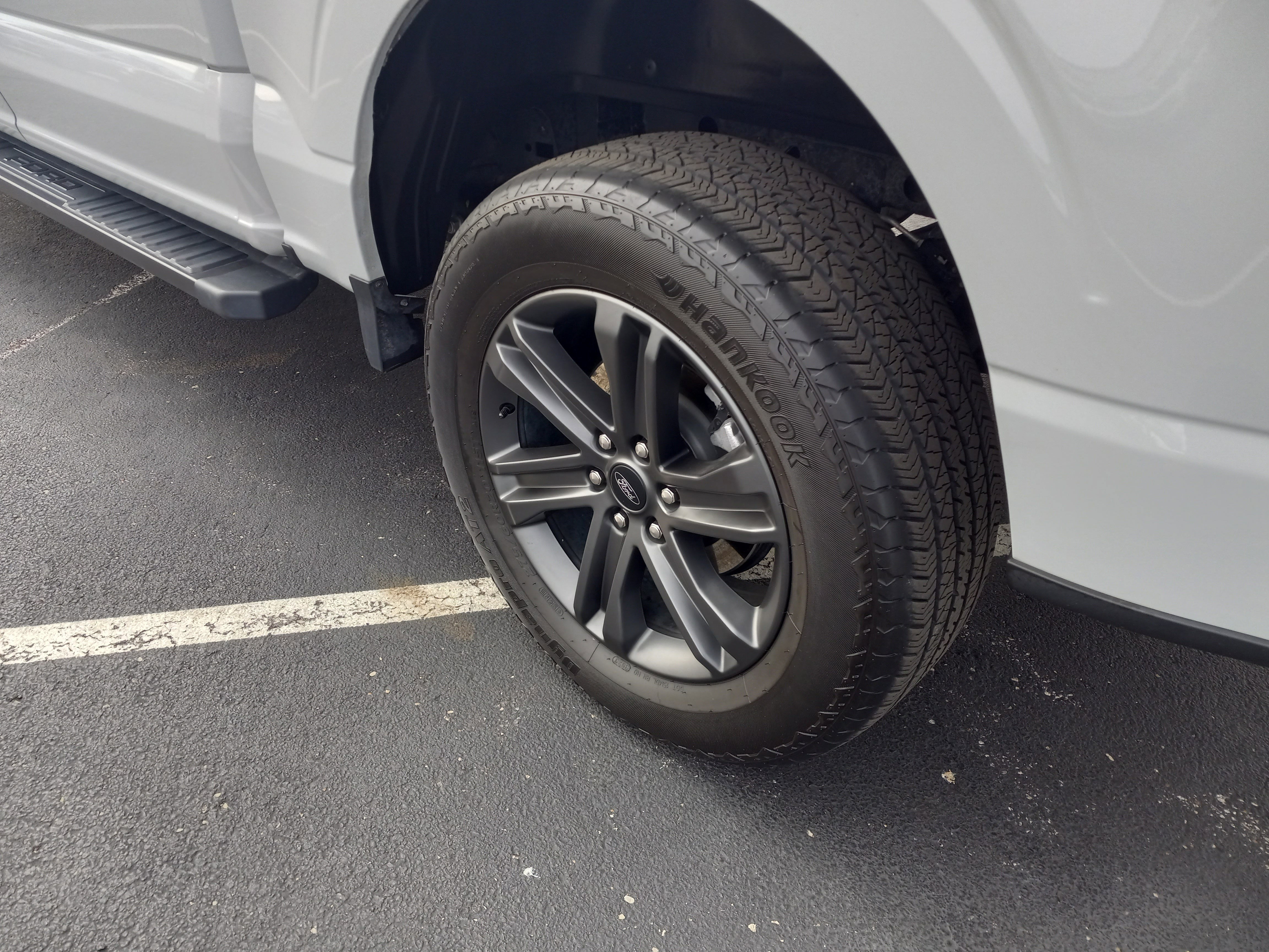 2023 Ford F-150 LARIAT 4WD SuperCrew 5.5' Box