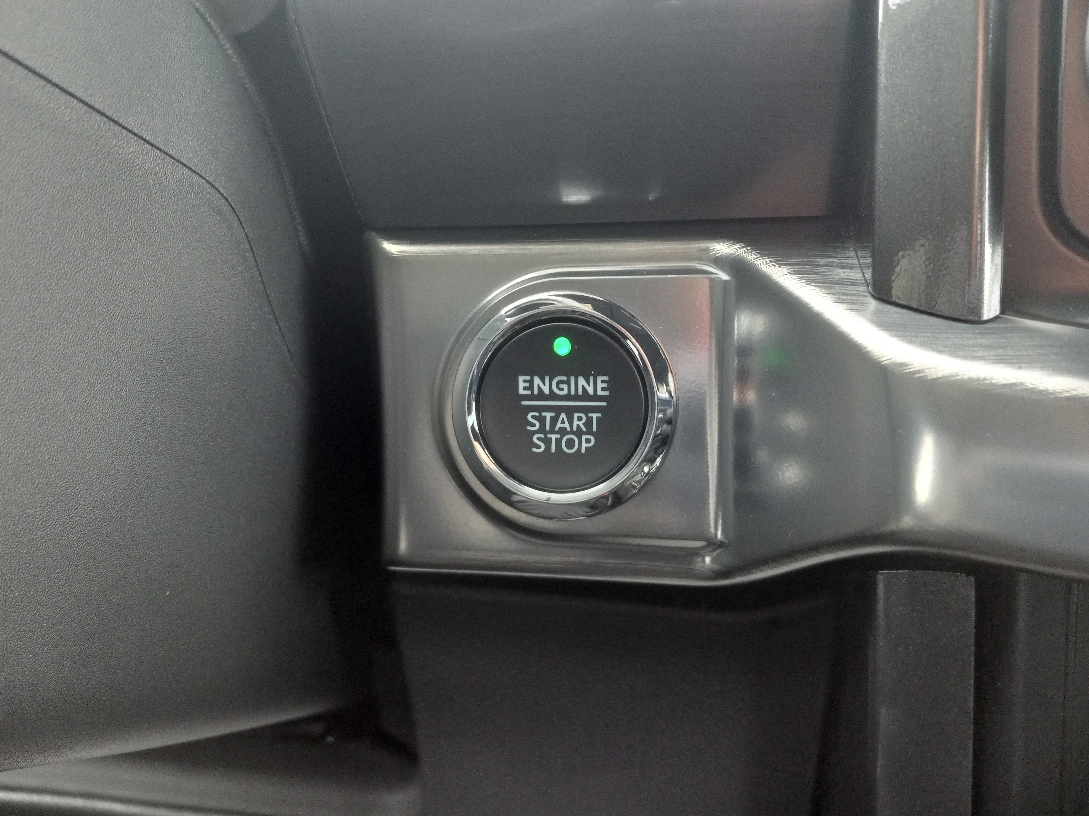 2023 Ford F-150 LARIAT 4WD SuperCrew 5.5' Box