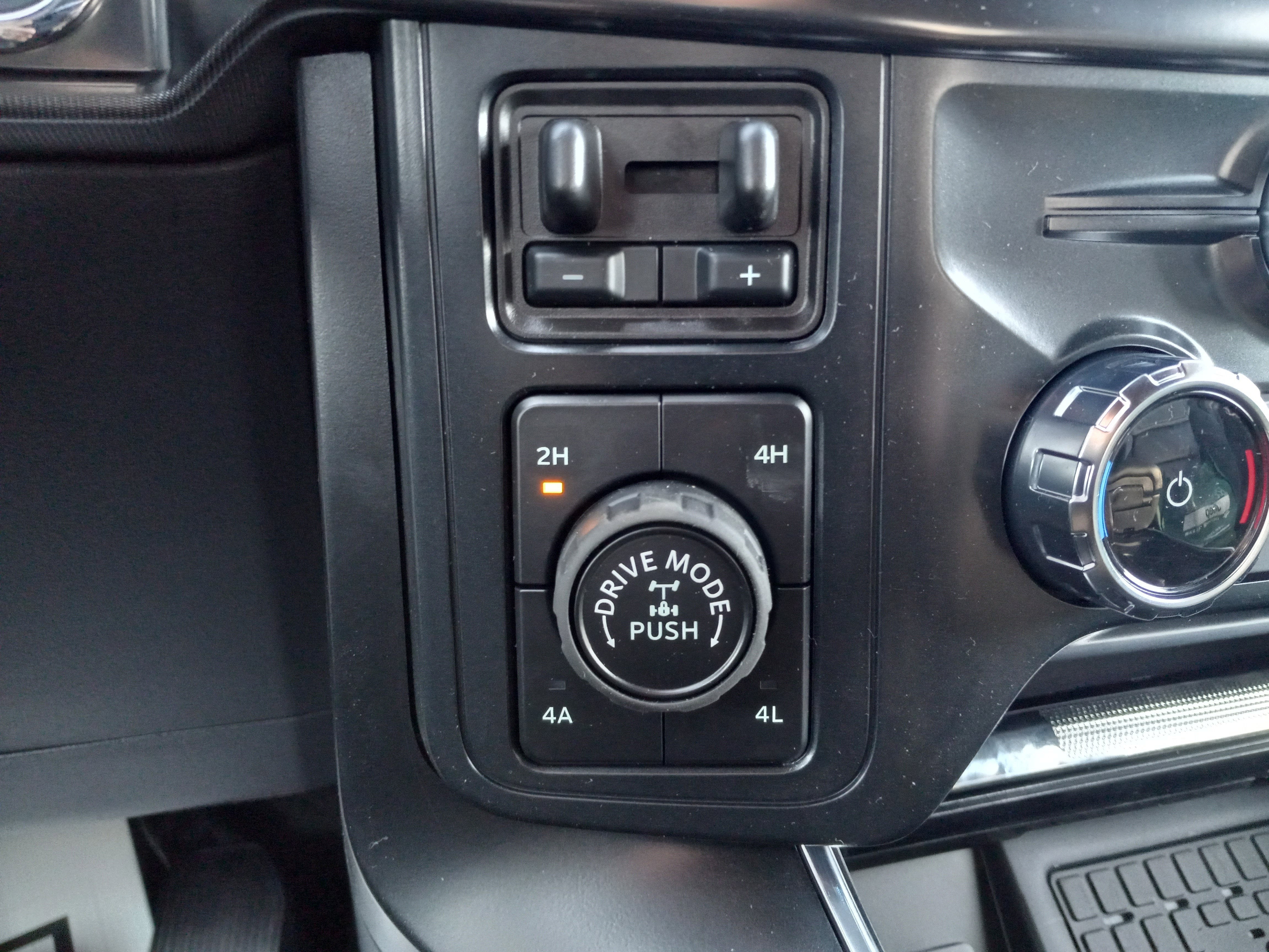 2025 Ford F-150 Raptor 4WD SuperCrew 5.5' Box