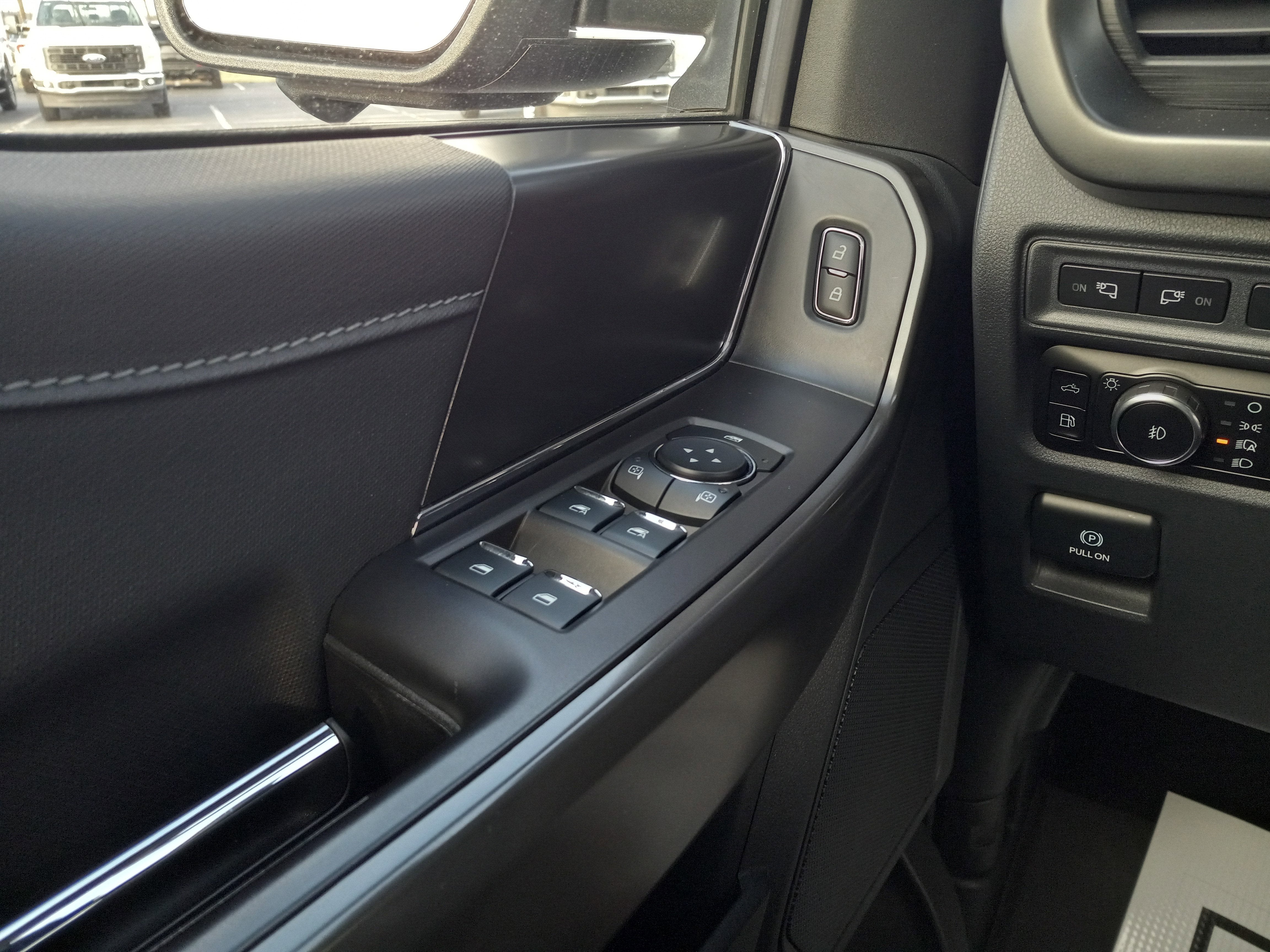 2024 Ford F-150 XLT 4WD SuperCrew 5.5' Box