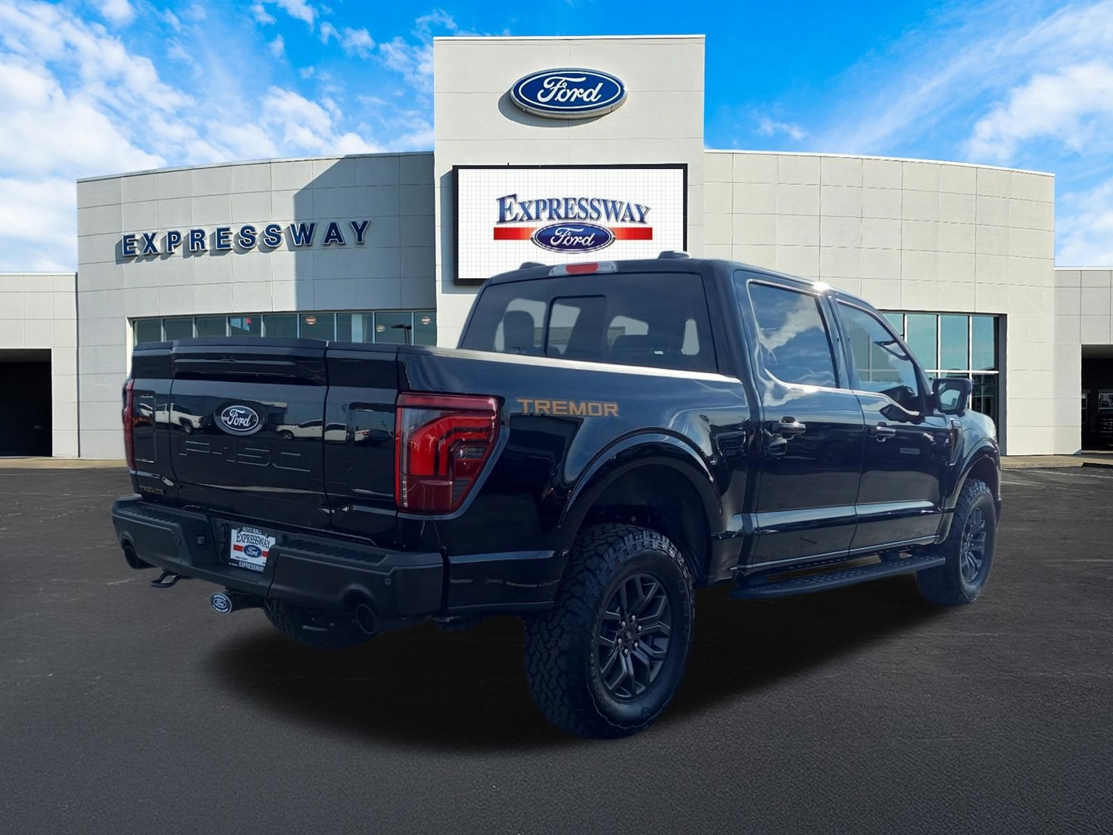 2025 Ford F-150 Tremor 4WD SuperCrew 5.5' Box
