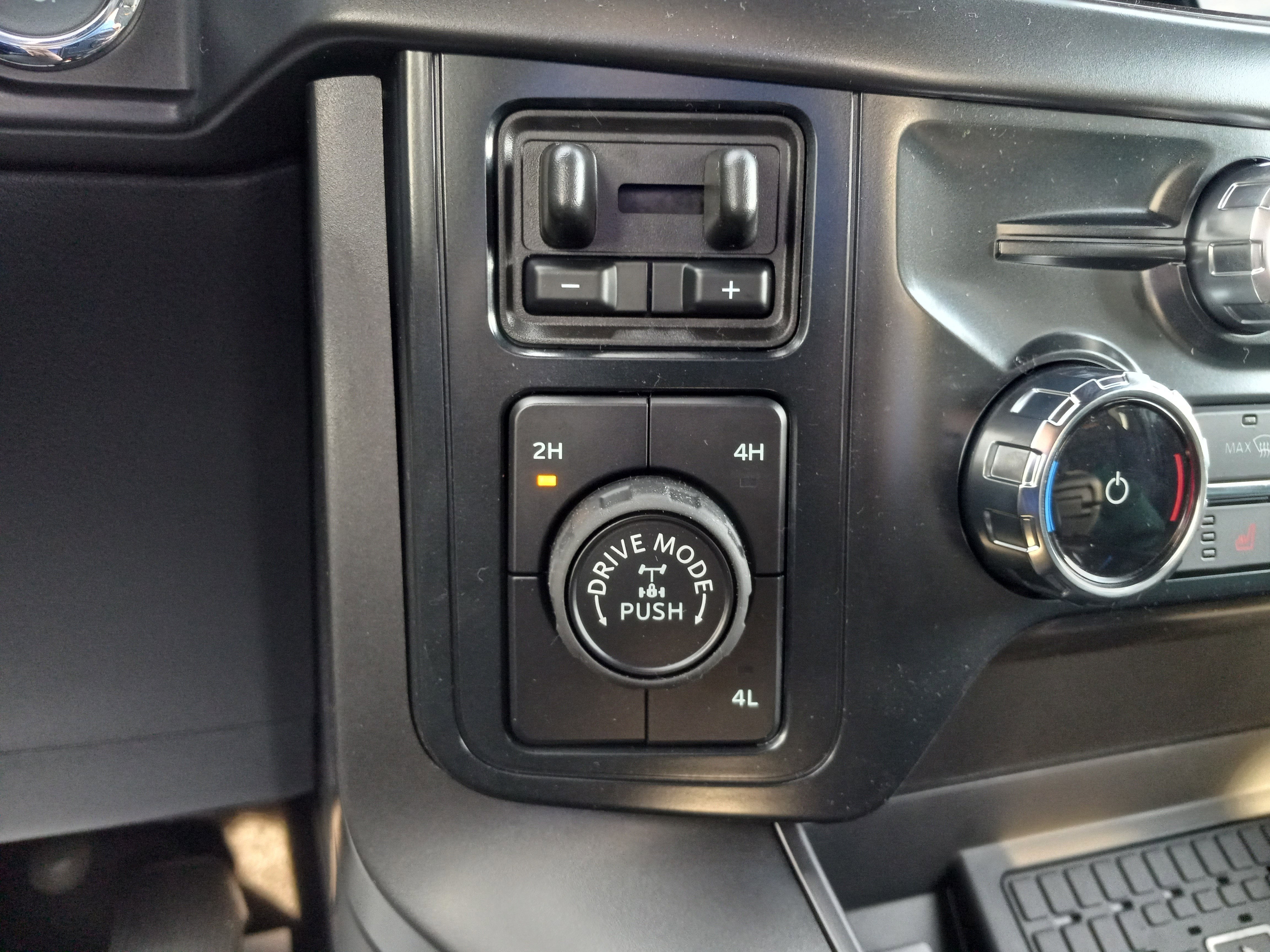 2025 Ford F-150 Tremor 4WD SuperCrew 5.5' Box