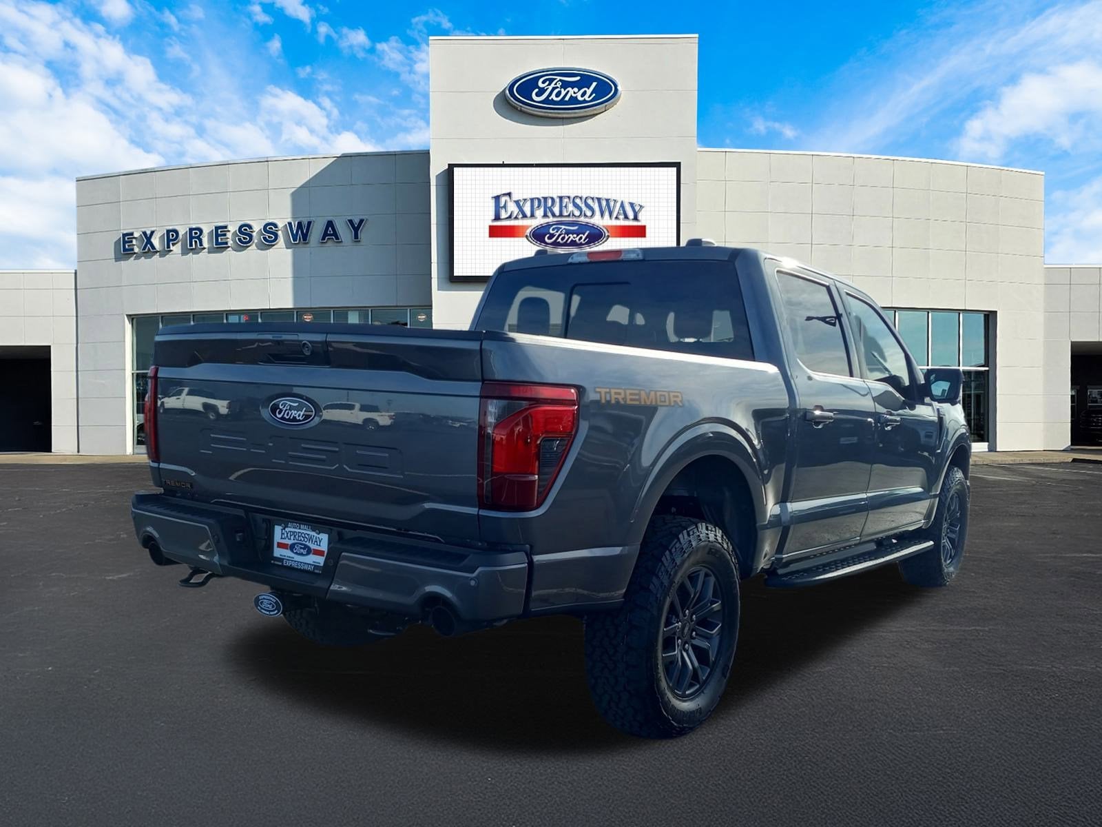 2025 Ford F-150 Tremor 4WD SuperCrew 5.5' Box