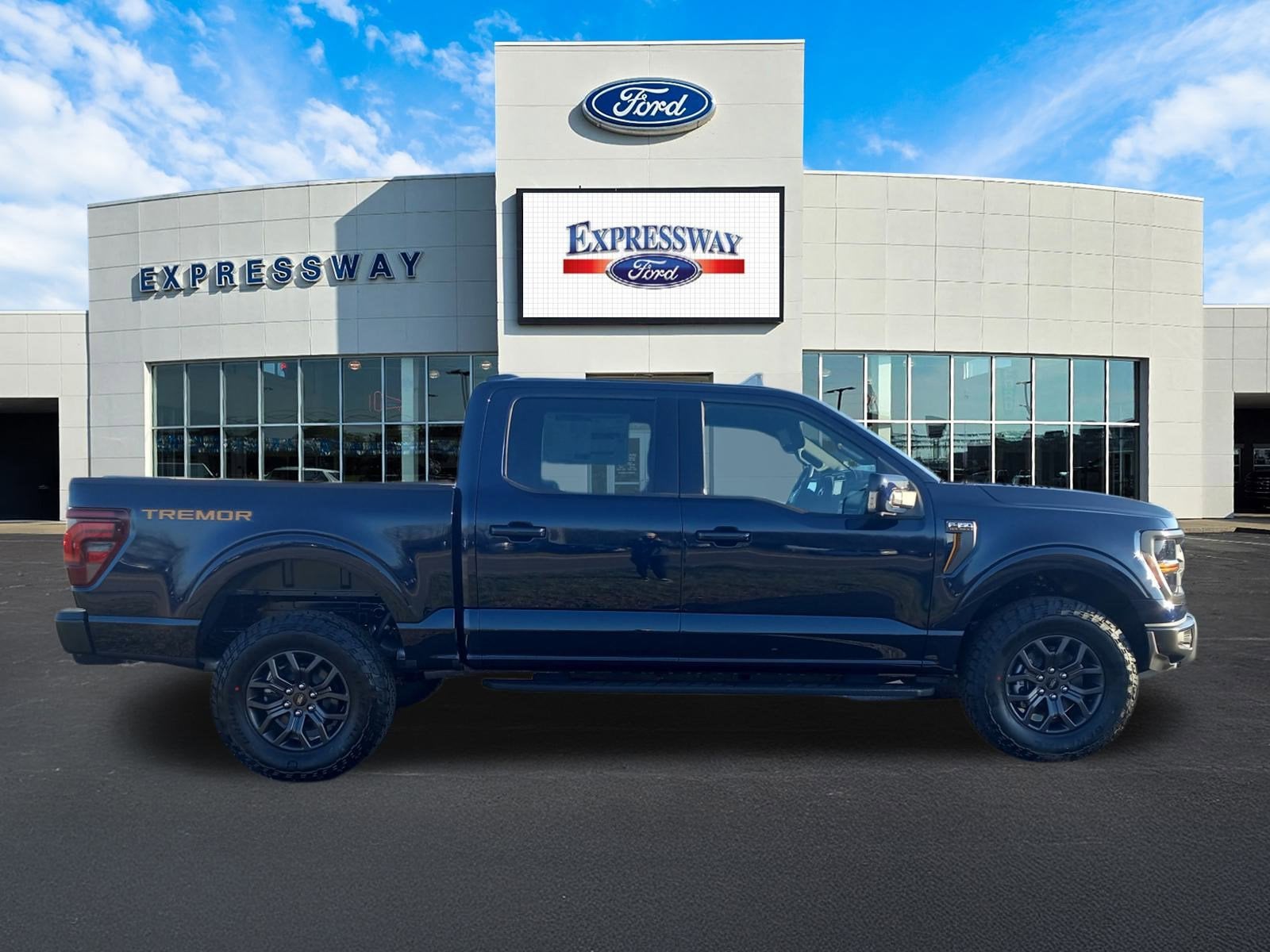2025 Ford F-150 Tremor 4WD SuperCrew 5.5' Box